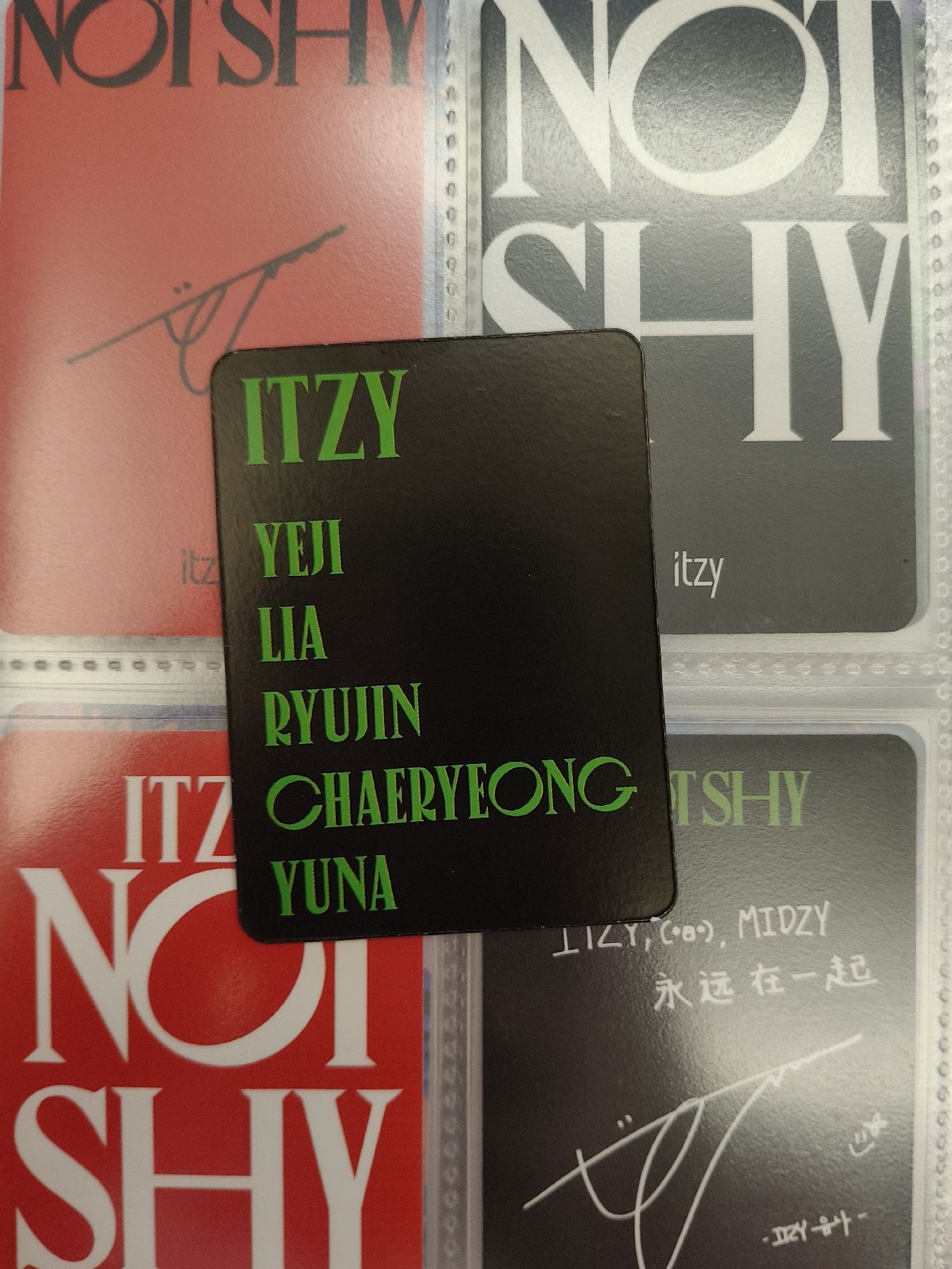 ITZY NOT SHY MMT FC 團卡