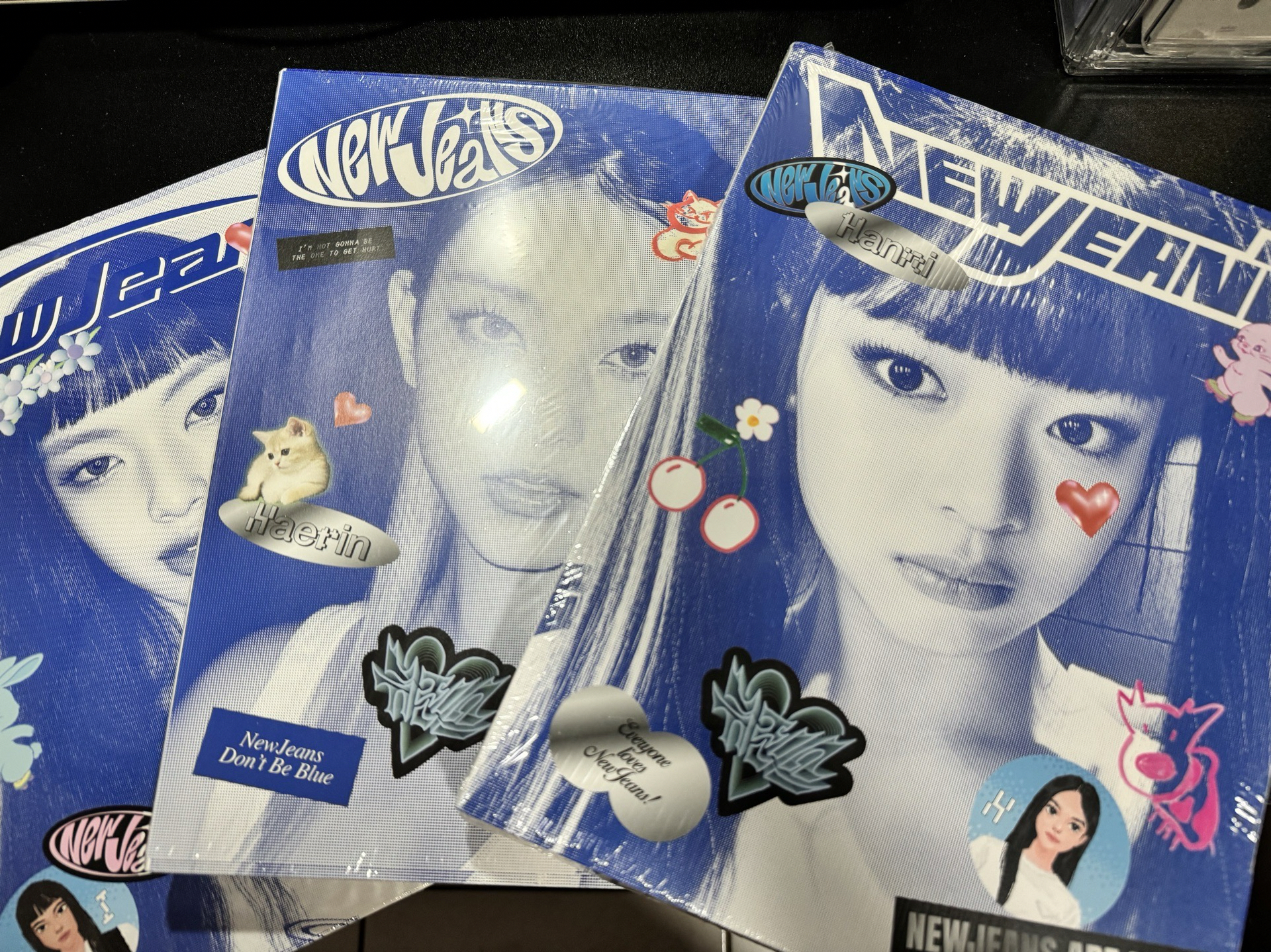 NEWJEANS 出道專藍書