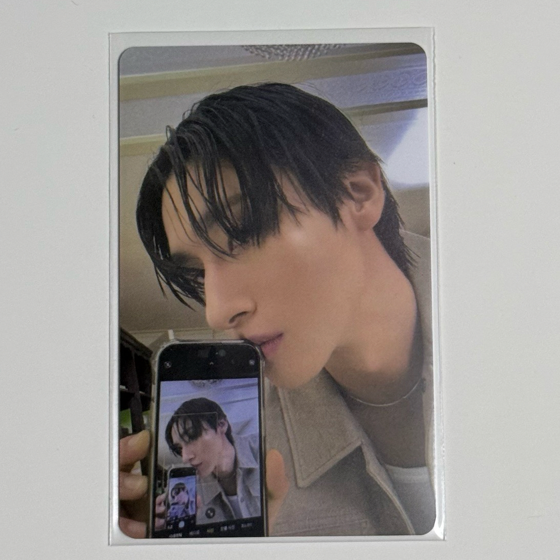 John Varvatos 代言小卡