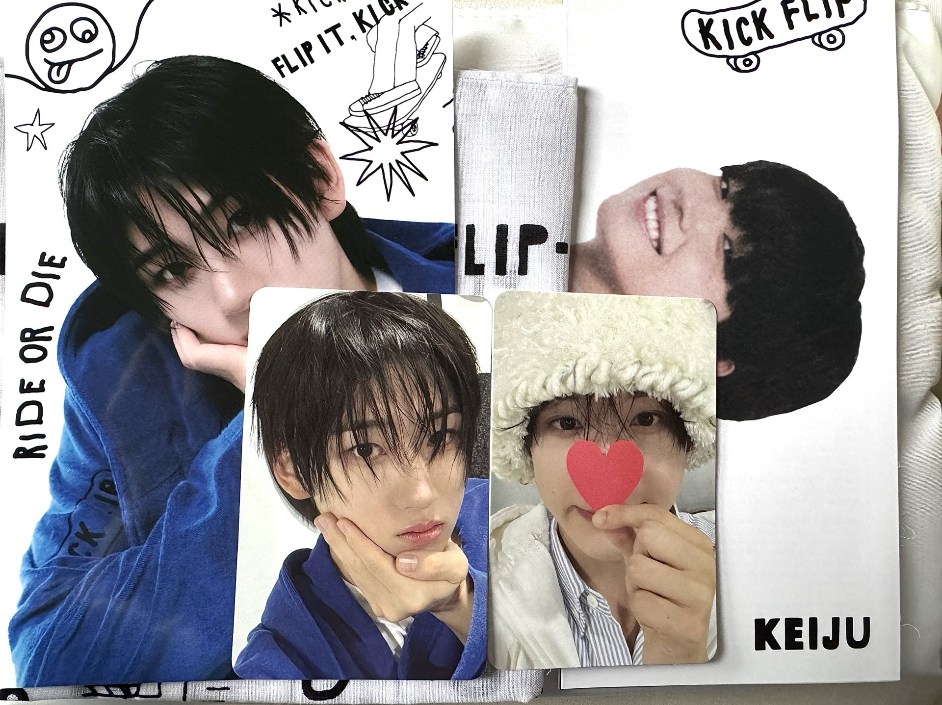 Kickflip 出道專限量版全專+預售禮-大海報