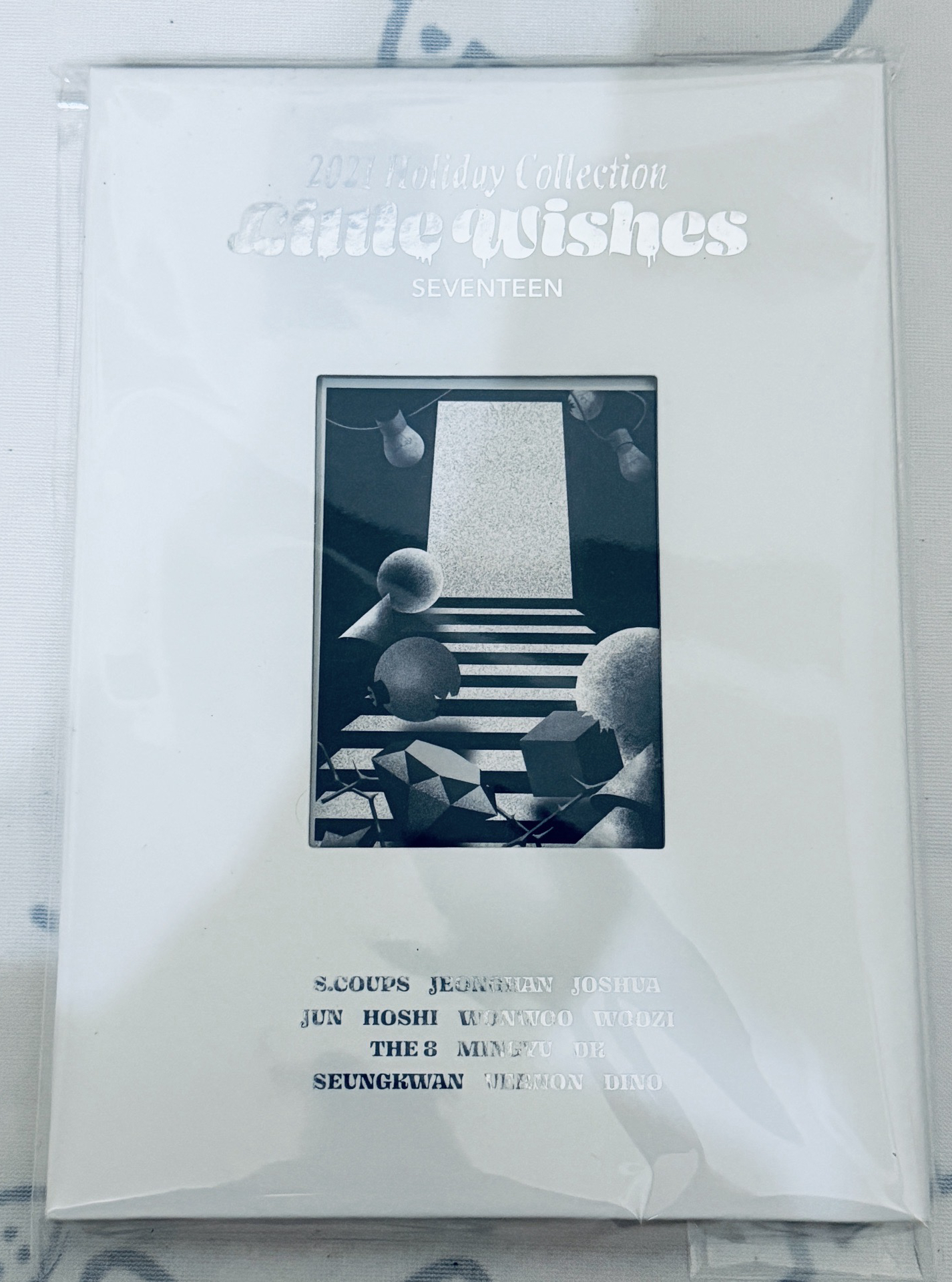 2021 Holiday寫真書 僅拆