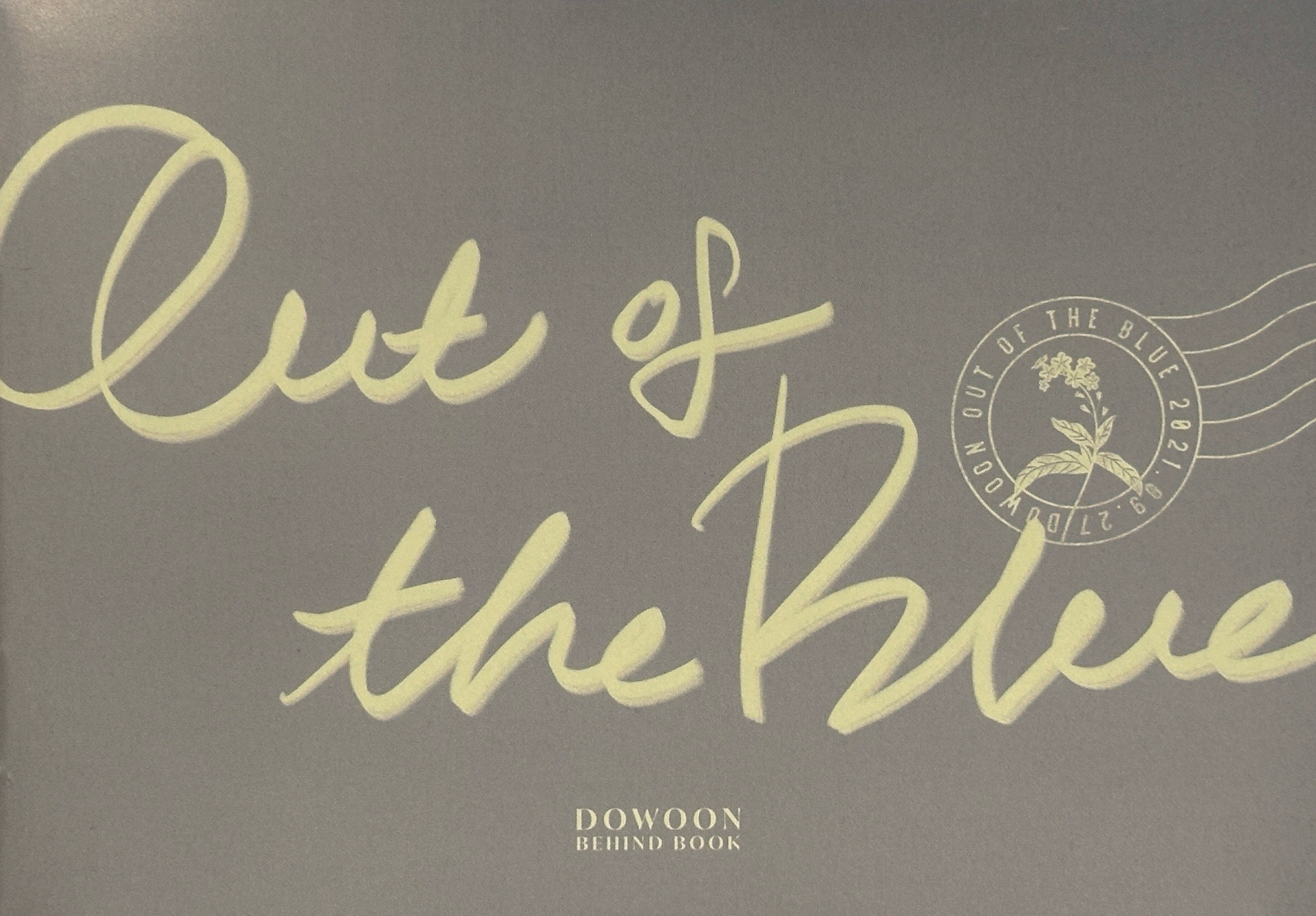 ［需綁二］Out of the blue 限定版 幕後花絮迷你寫真 送 手寫信