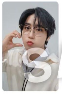 非現 眼鏡場限城