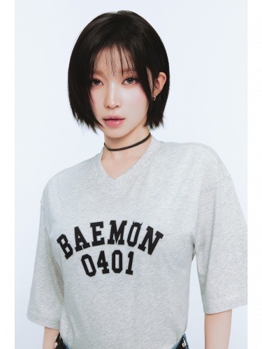 Uniqlo Asa同款S + 一套小卡 (現貨)