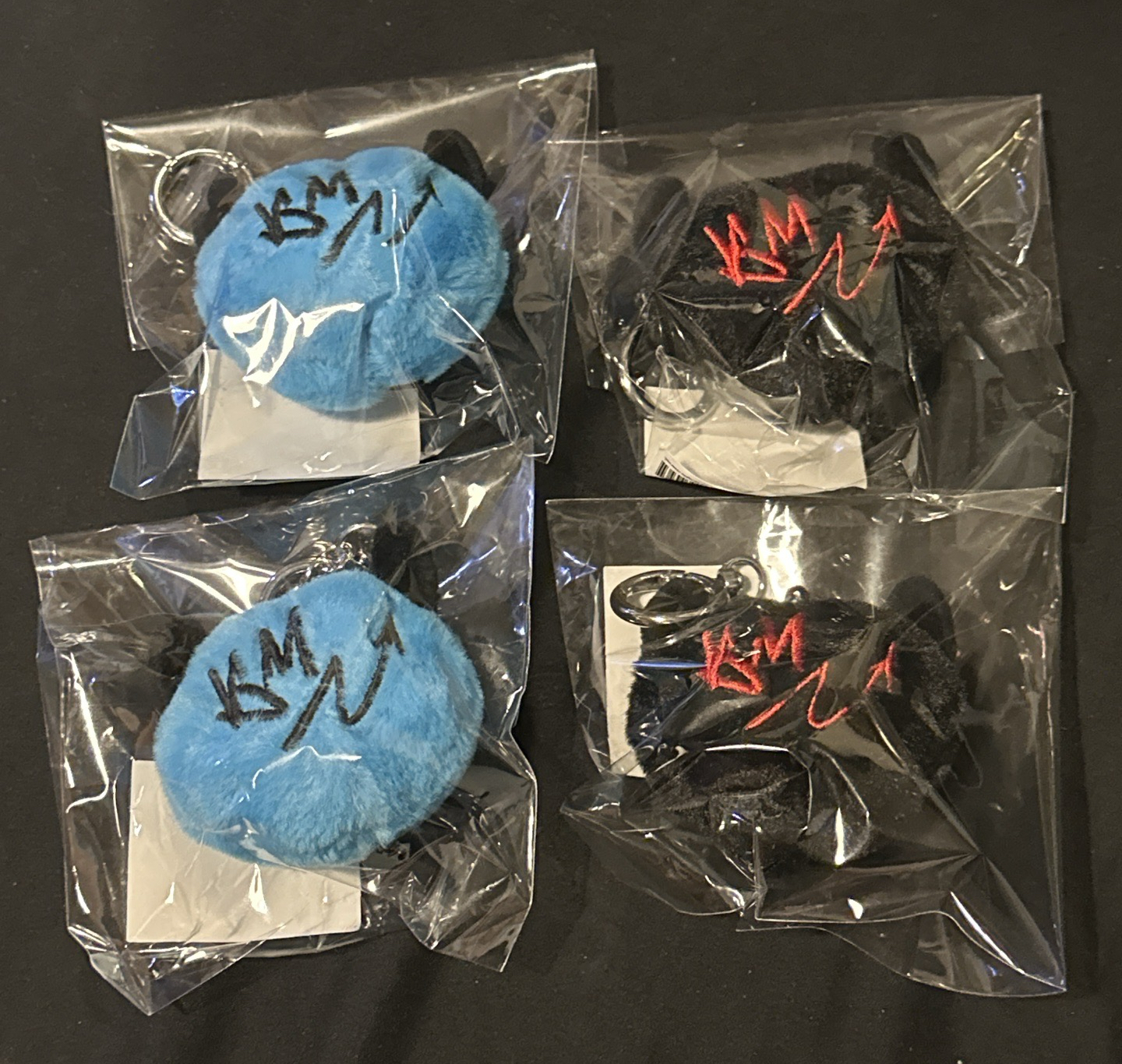 SUPA DUPA LUV / PSYCHO 純吊飾球球 （無卡）