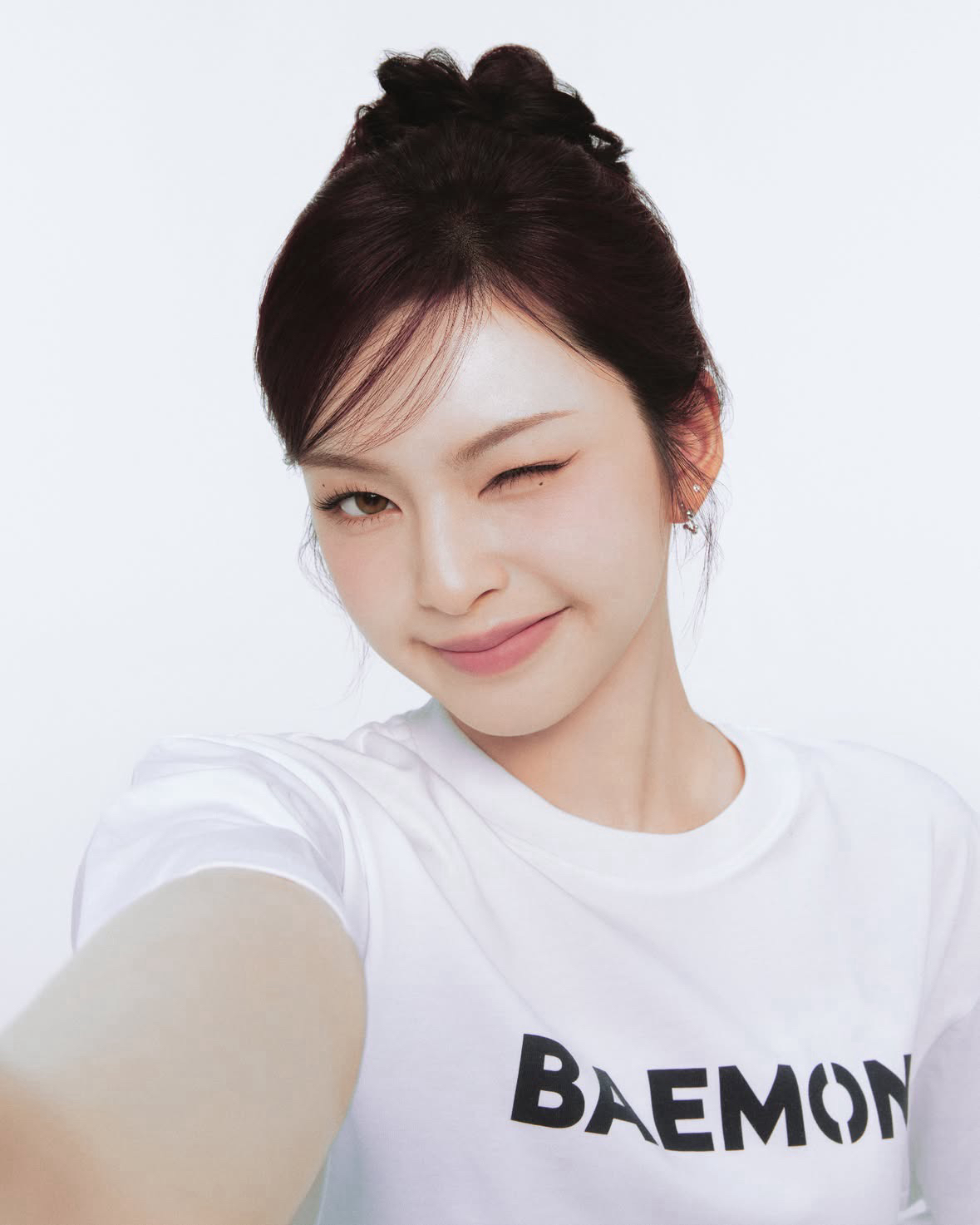 BABYMONSTER Uniqlo 聯名小卡