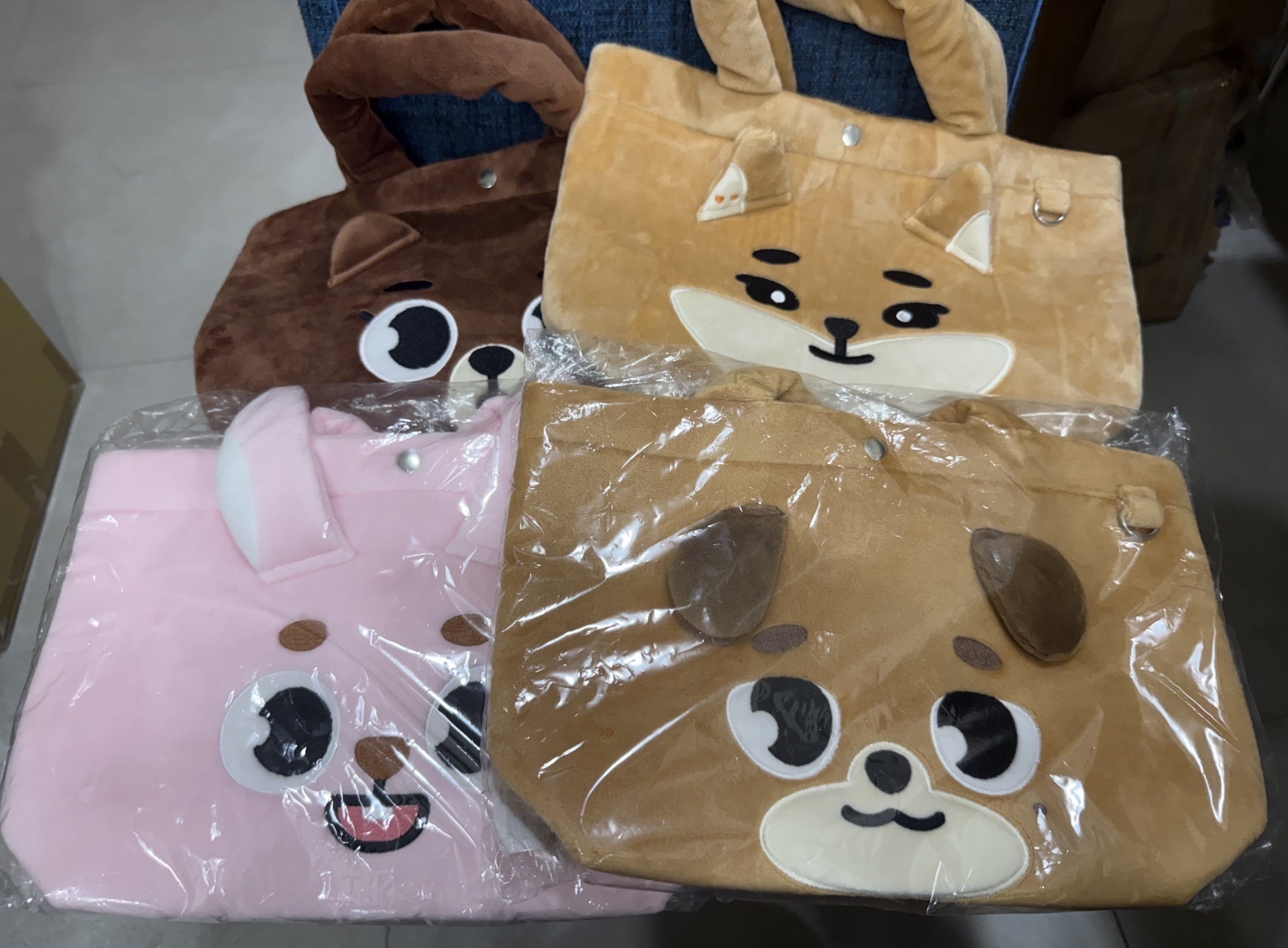 DAY6 DENIMALZ 毛絨 手提包 FOREVER YOUNG 日週