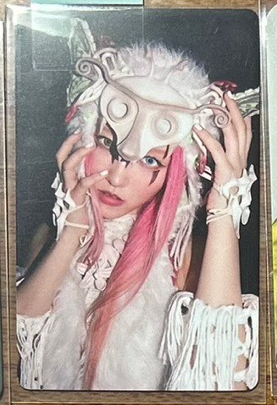 Ghisa AWE hmv 幸運卡 