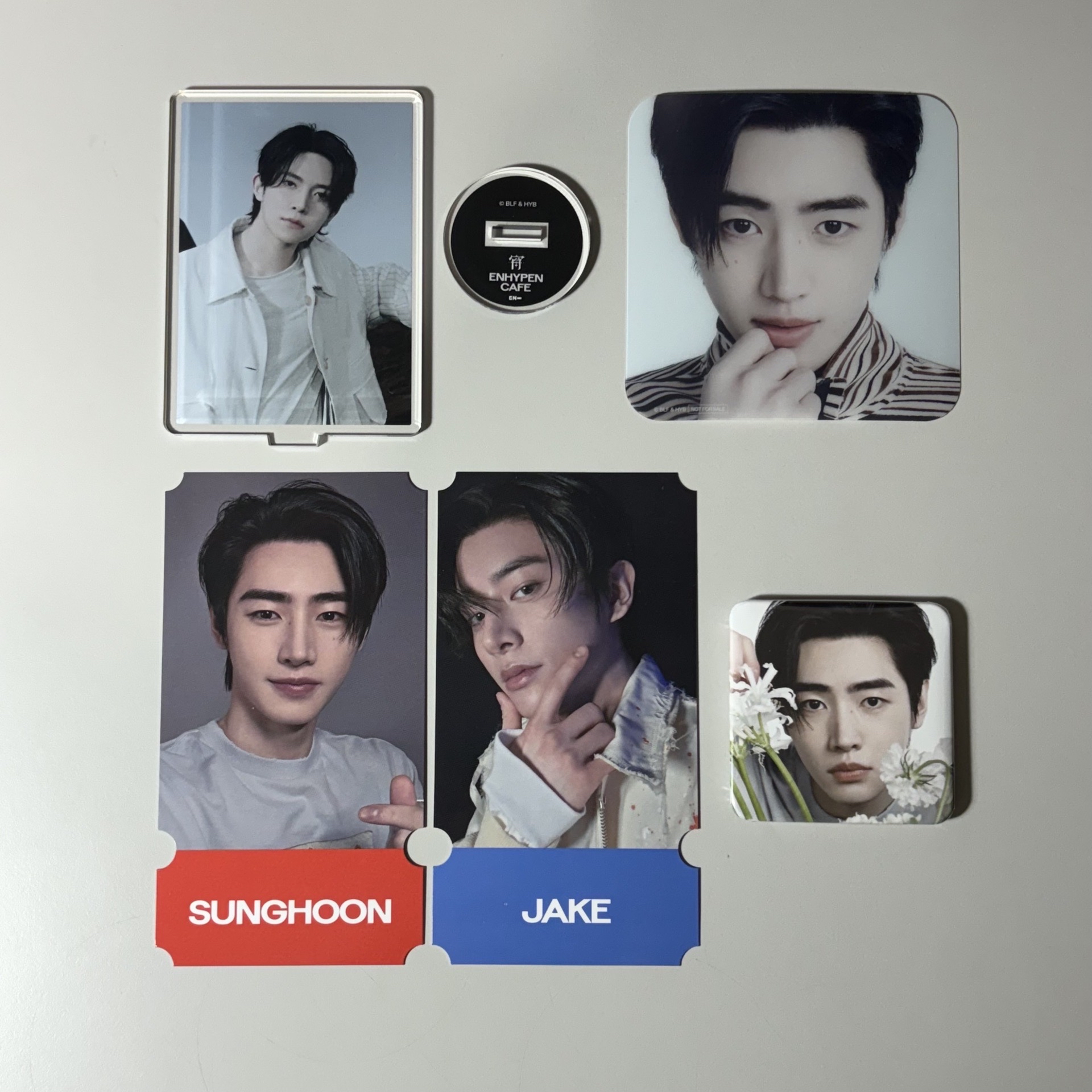 enhypen 宵 咖啡廳 cafe 周邊 立牌 特典卡 滿額卡 小卡