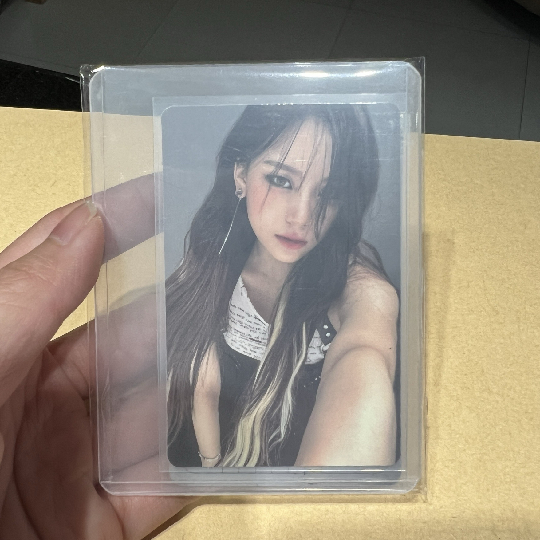 VIVIZ 迷你四 VERSUS FAKE ver. 專卡 嚴智 UMJI