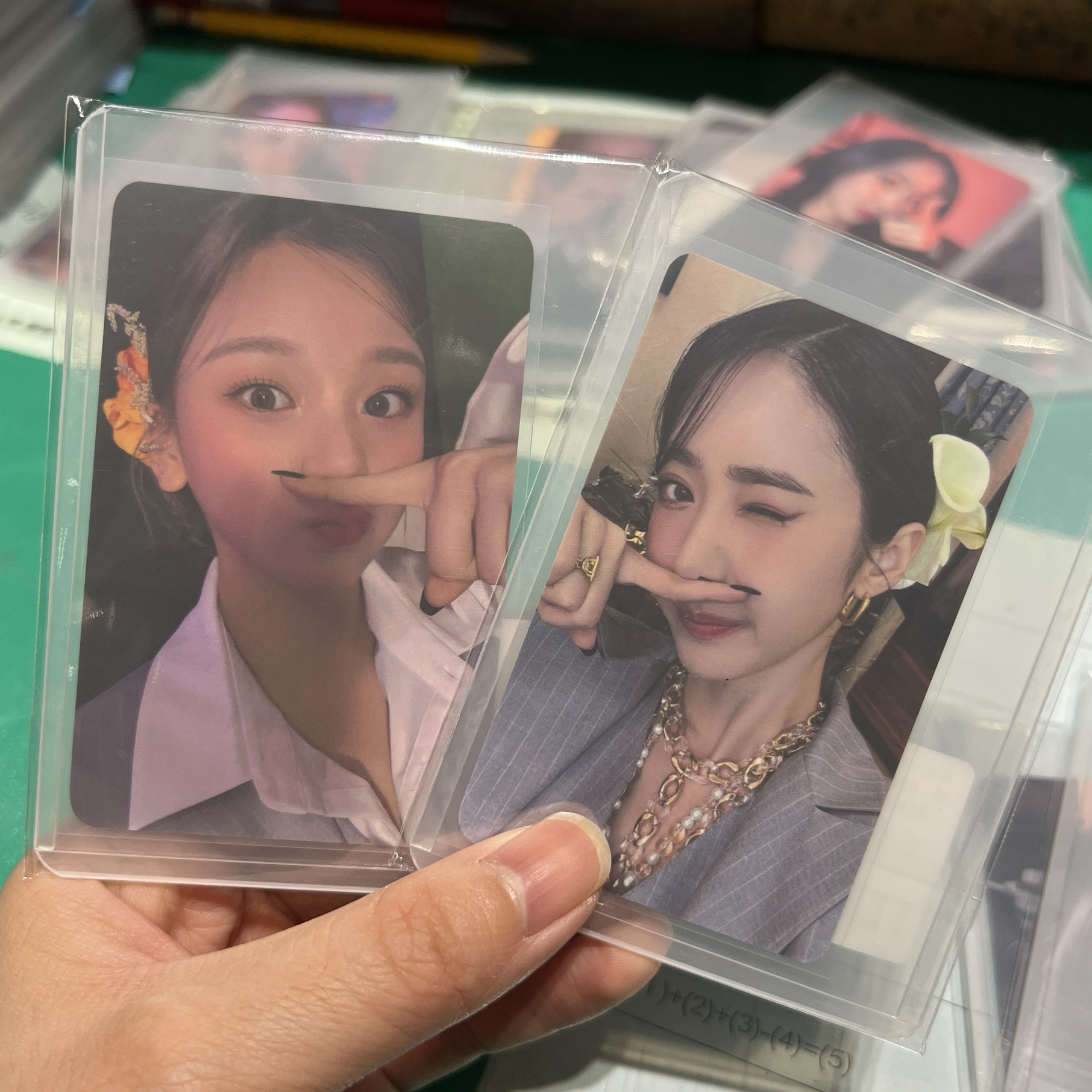 VIVIZ 迷你三 VarioUS K4線下 簽售卡 信飛 嚴智