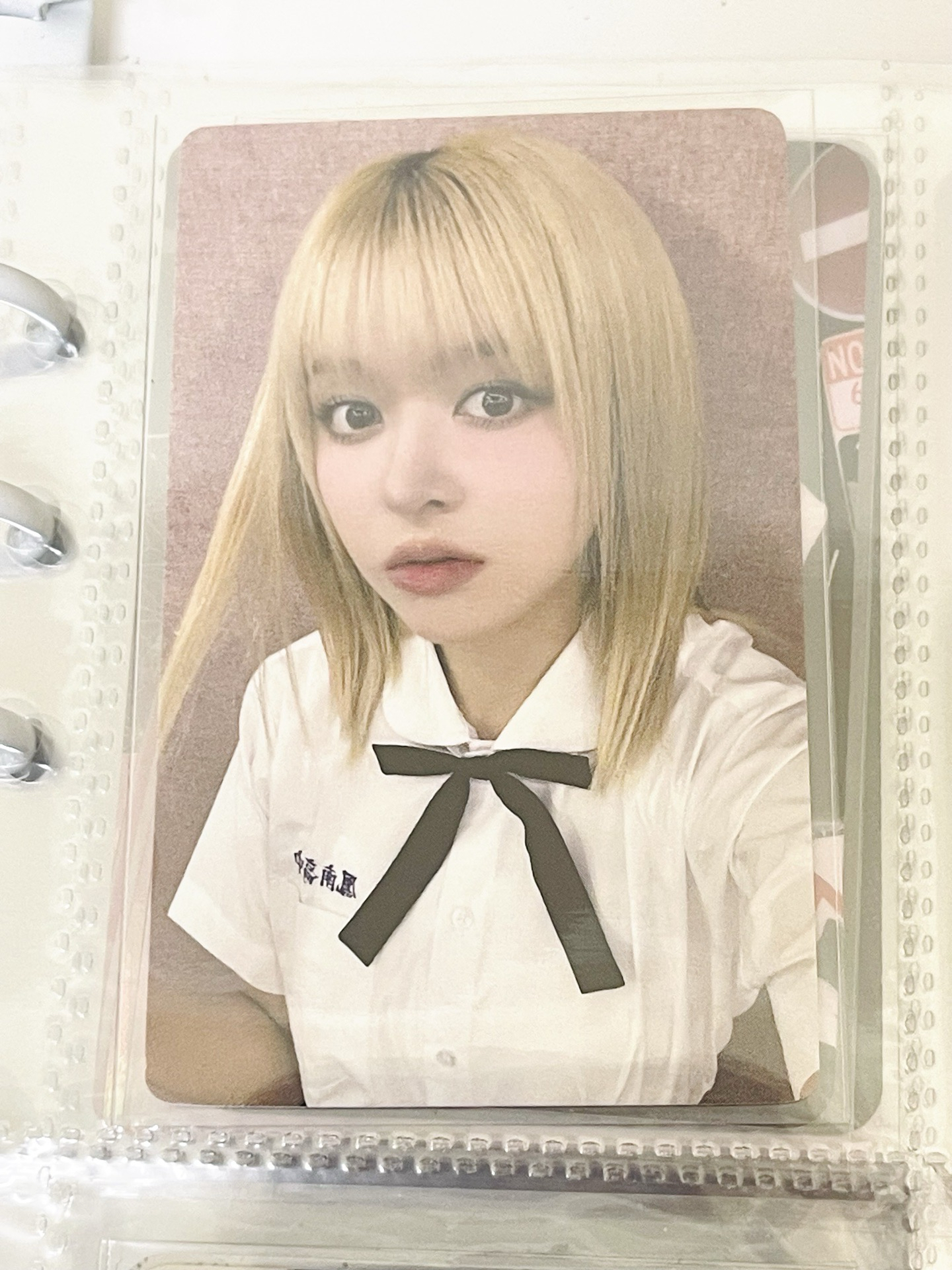 莉微樂客中背“吃飽才有莉氣見面”