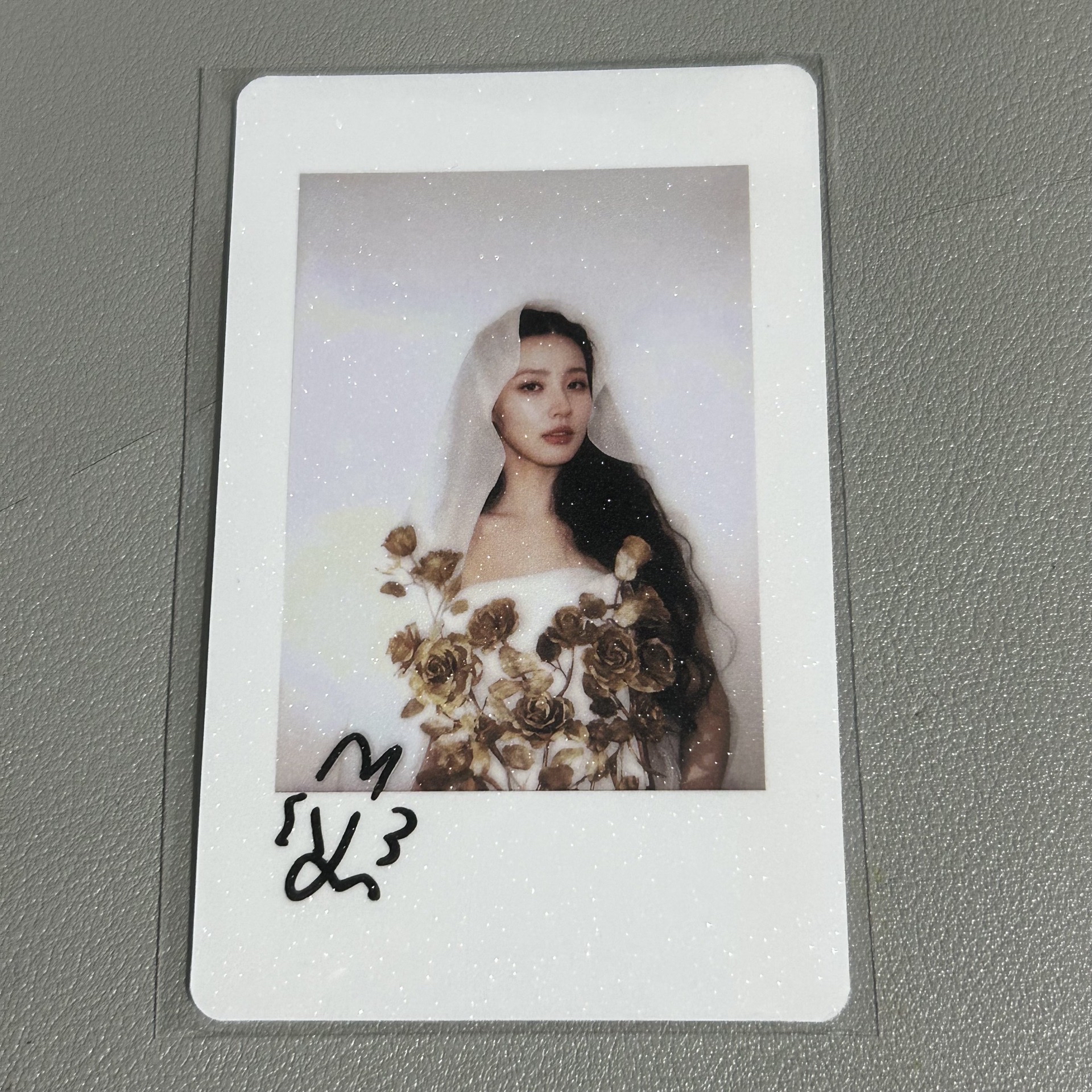 i-dle 雜誌卡婚紗拍立得麵