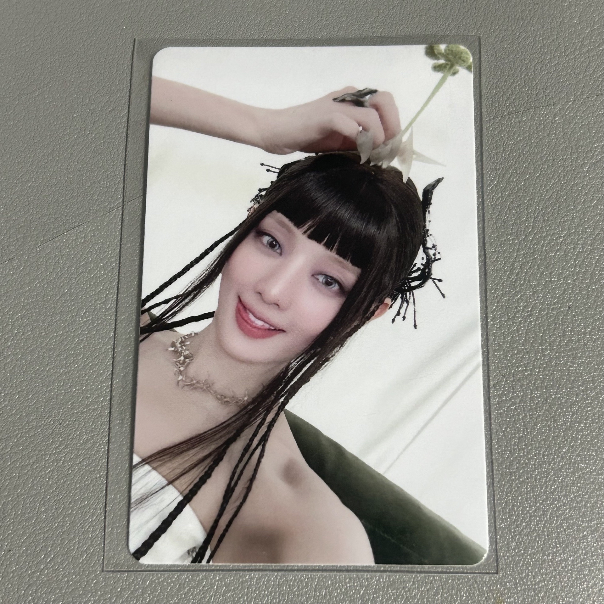 i-dle 泡泡摩奇妮