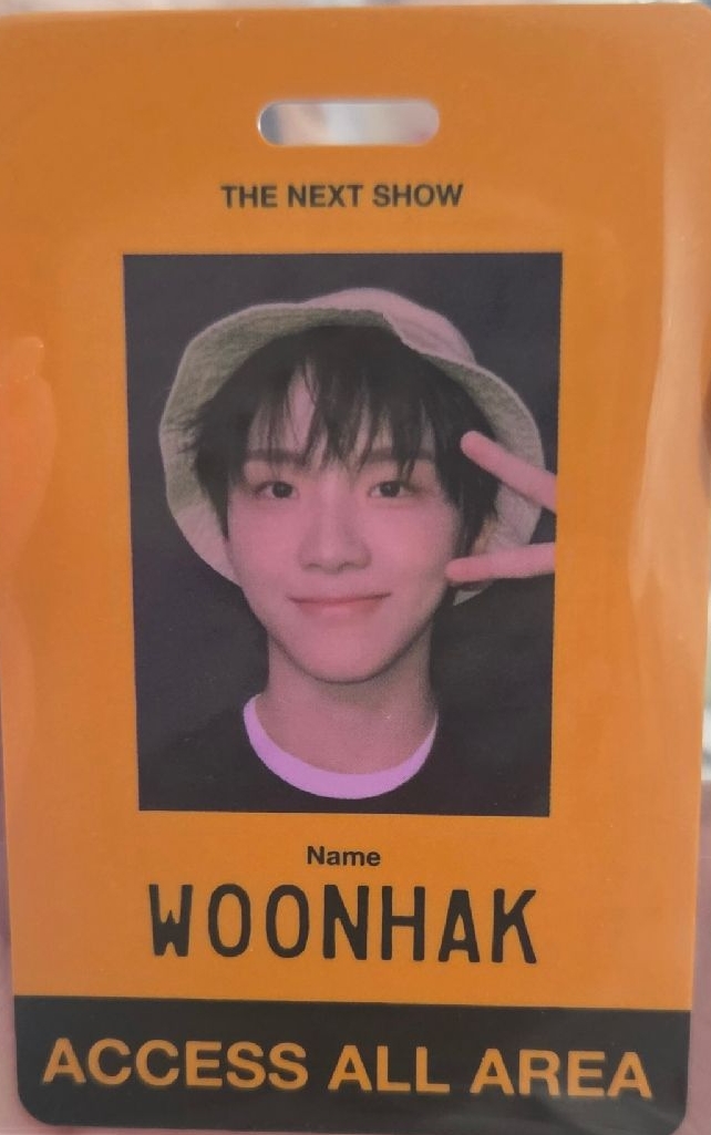 2025年曆+6通行證