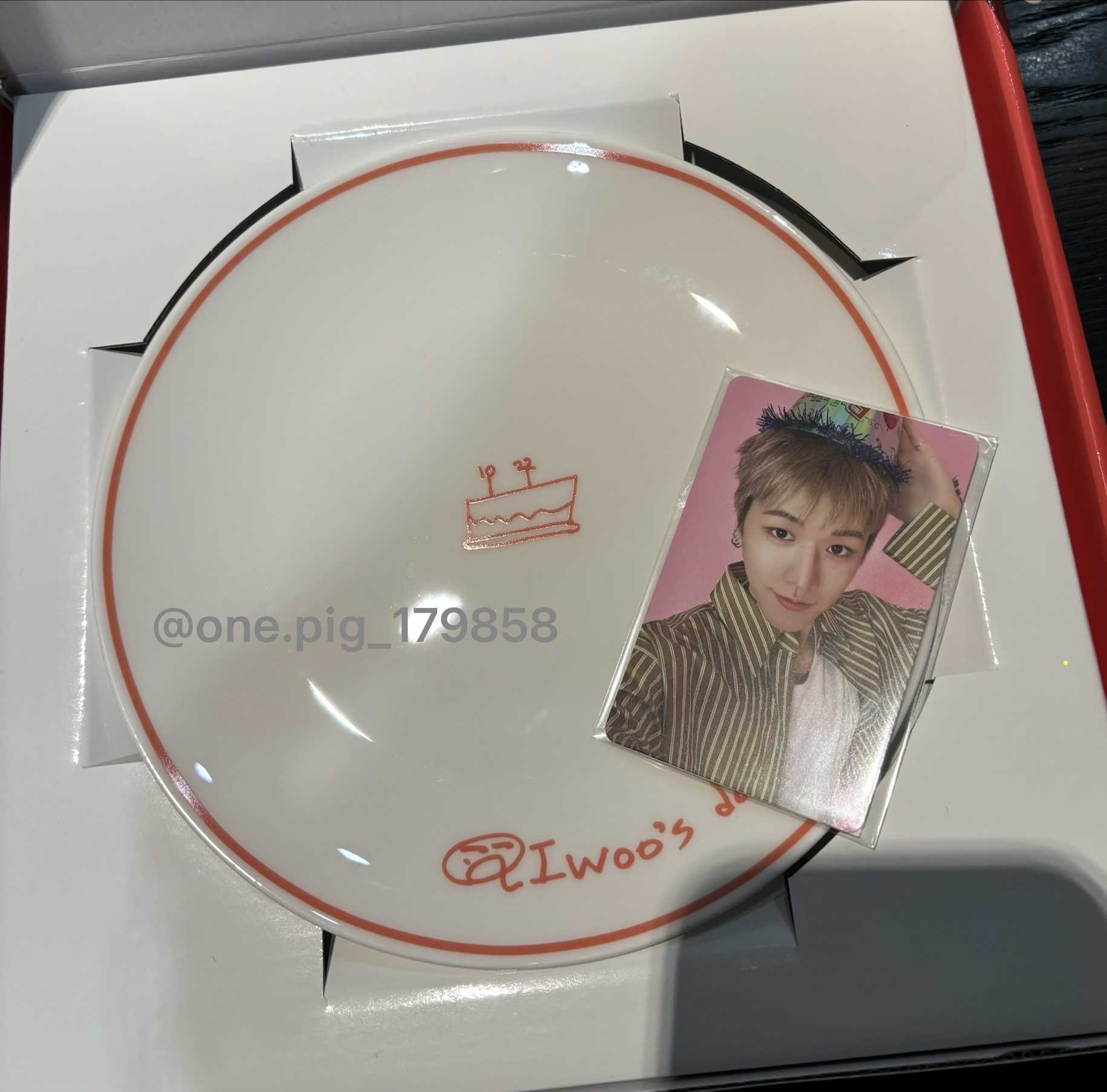 哩嗚 宰鉉 雲鶴生日盤（含卡） 送自購盤架 