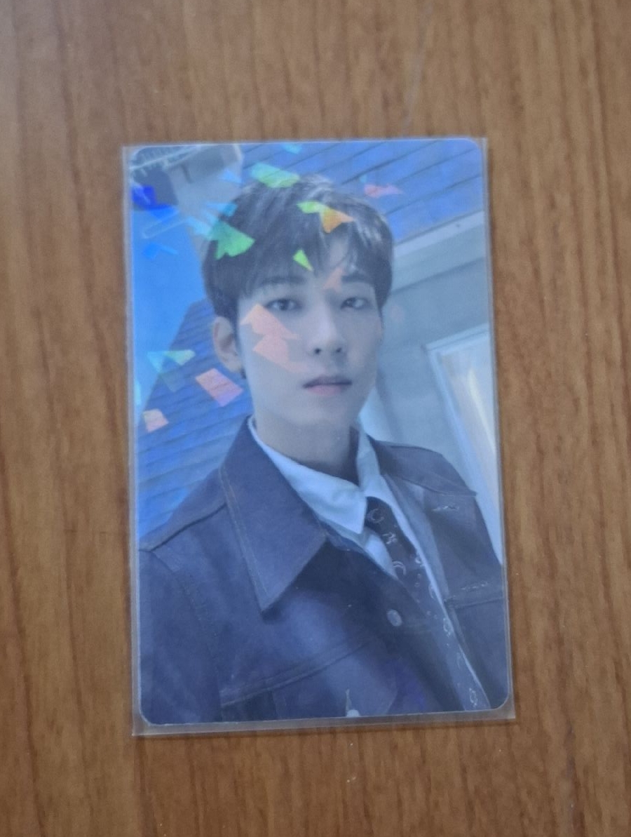 天台冷臉圓（閃卡）