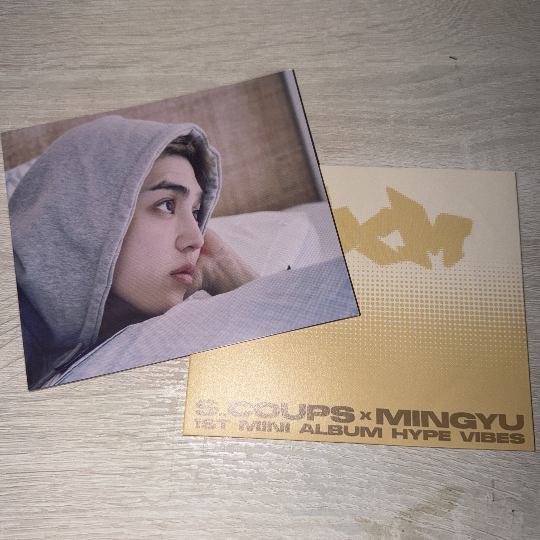 CxM compact哲單封