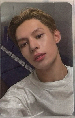 台特2.0的帥哥自拍凡