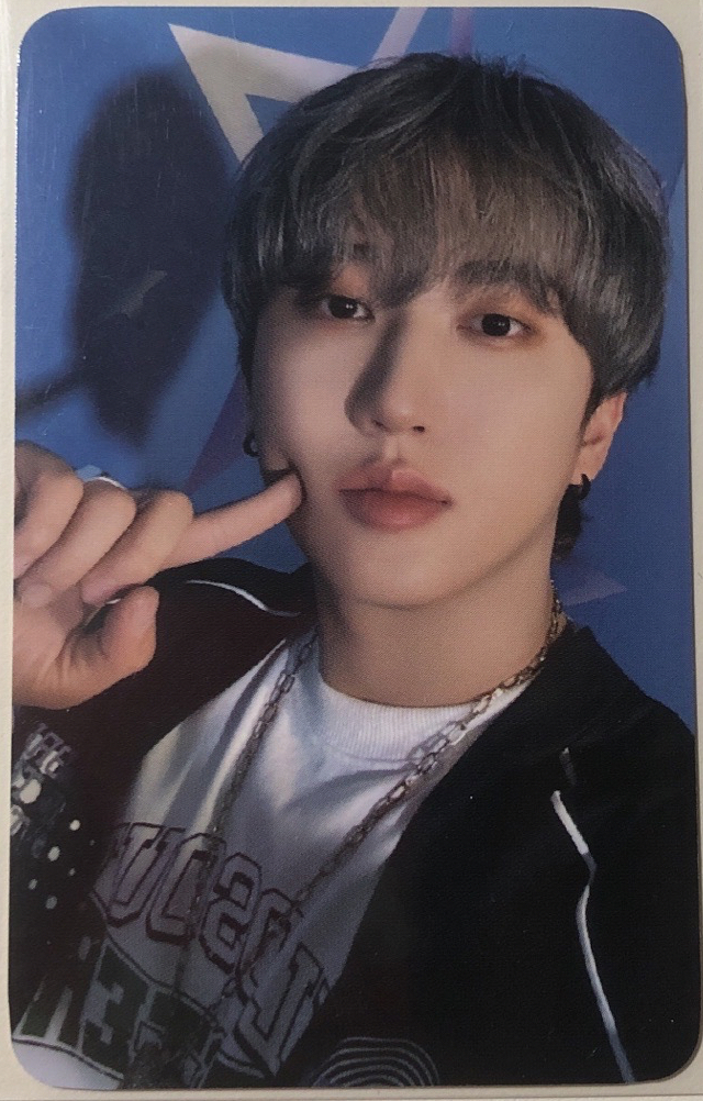 年曆卡本體我收了4張