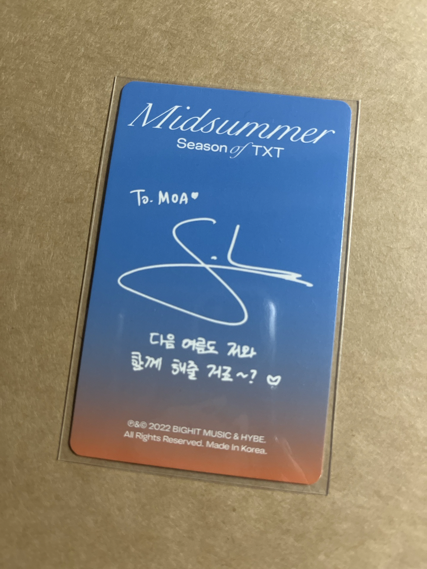 顯（卡背為當時印錯，是秀彬的簽名和文字）