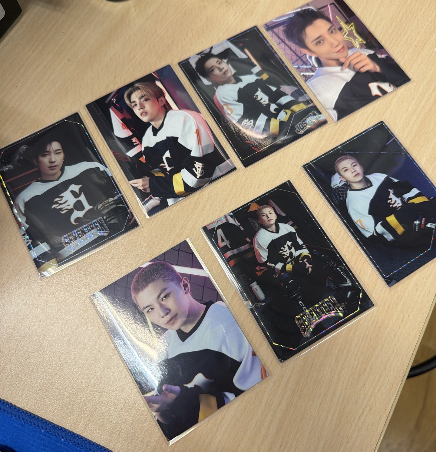 SEVENTEEN 2025 HOME 卡包卡