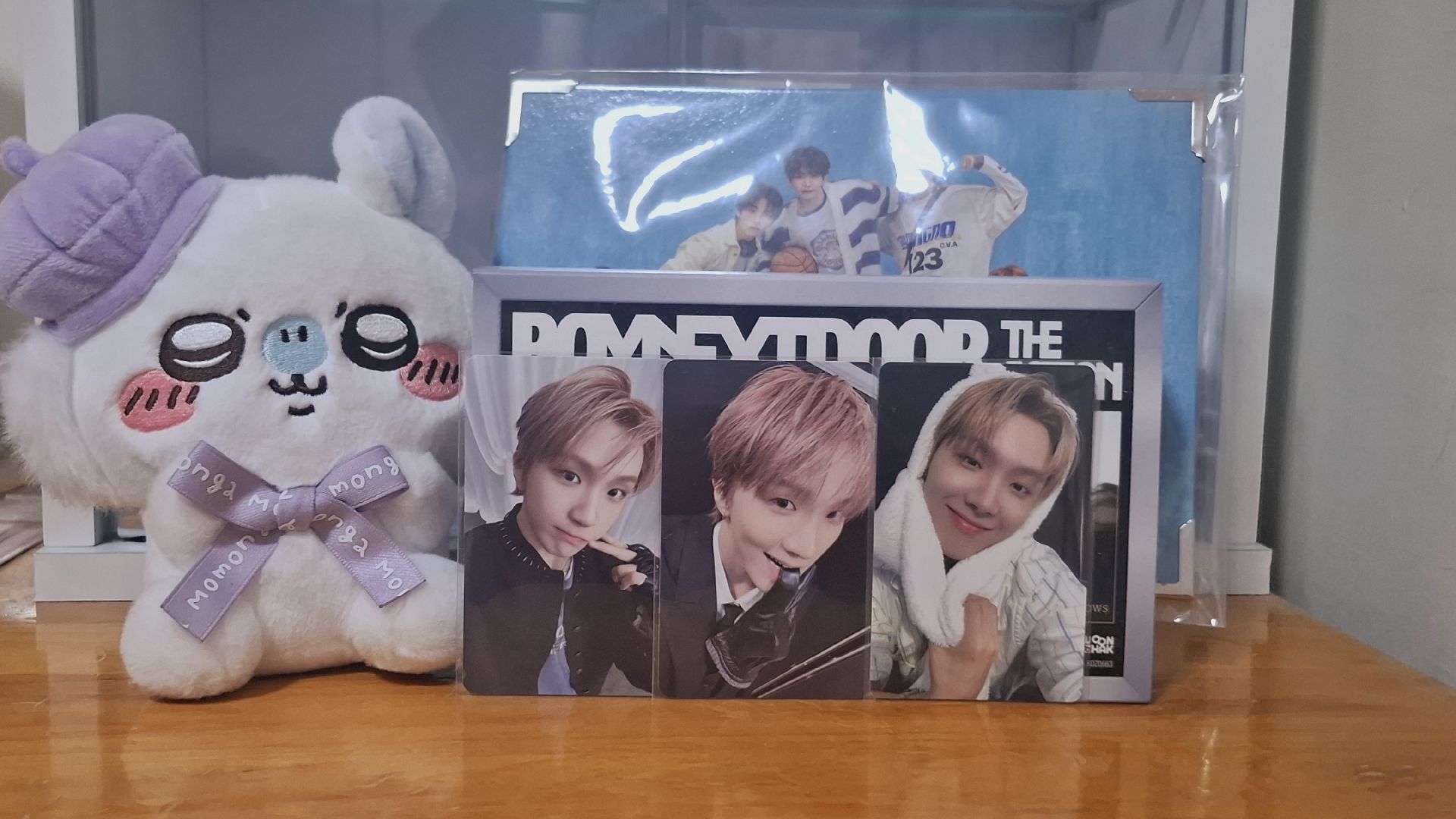 我買到原皮勇猛了只是回歸的關係不小心買有點多專輯現在手頭吃緊因此出賣一下金雲鶴的美貌