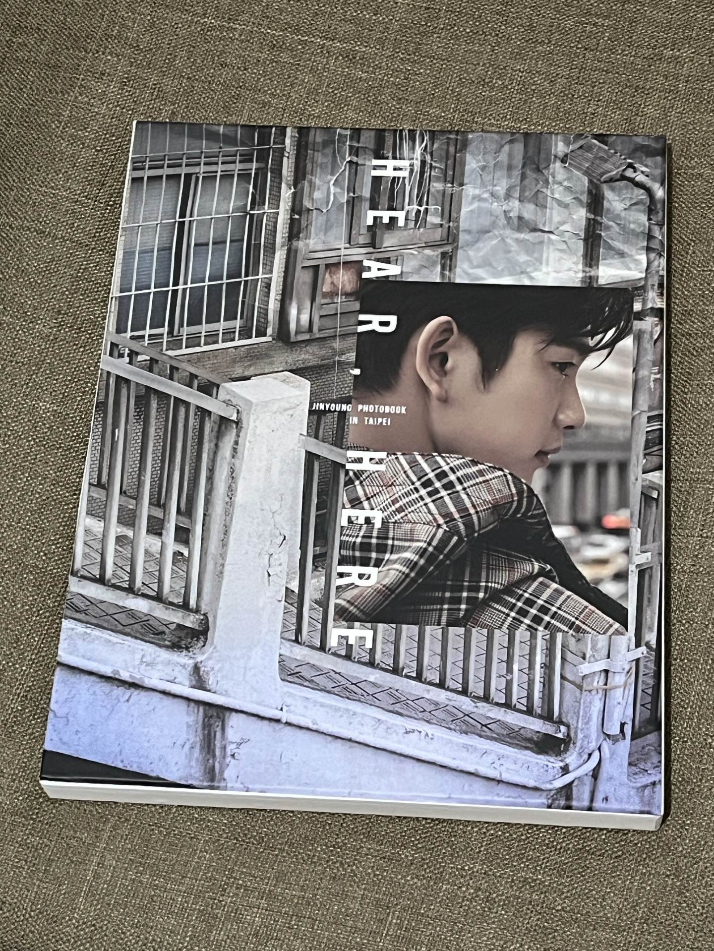 GOT7 珍榮 HEAR，HERE 寫真集