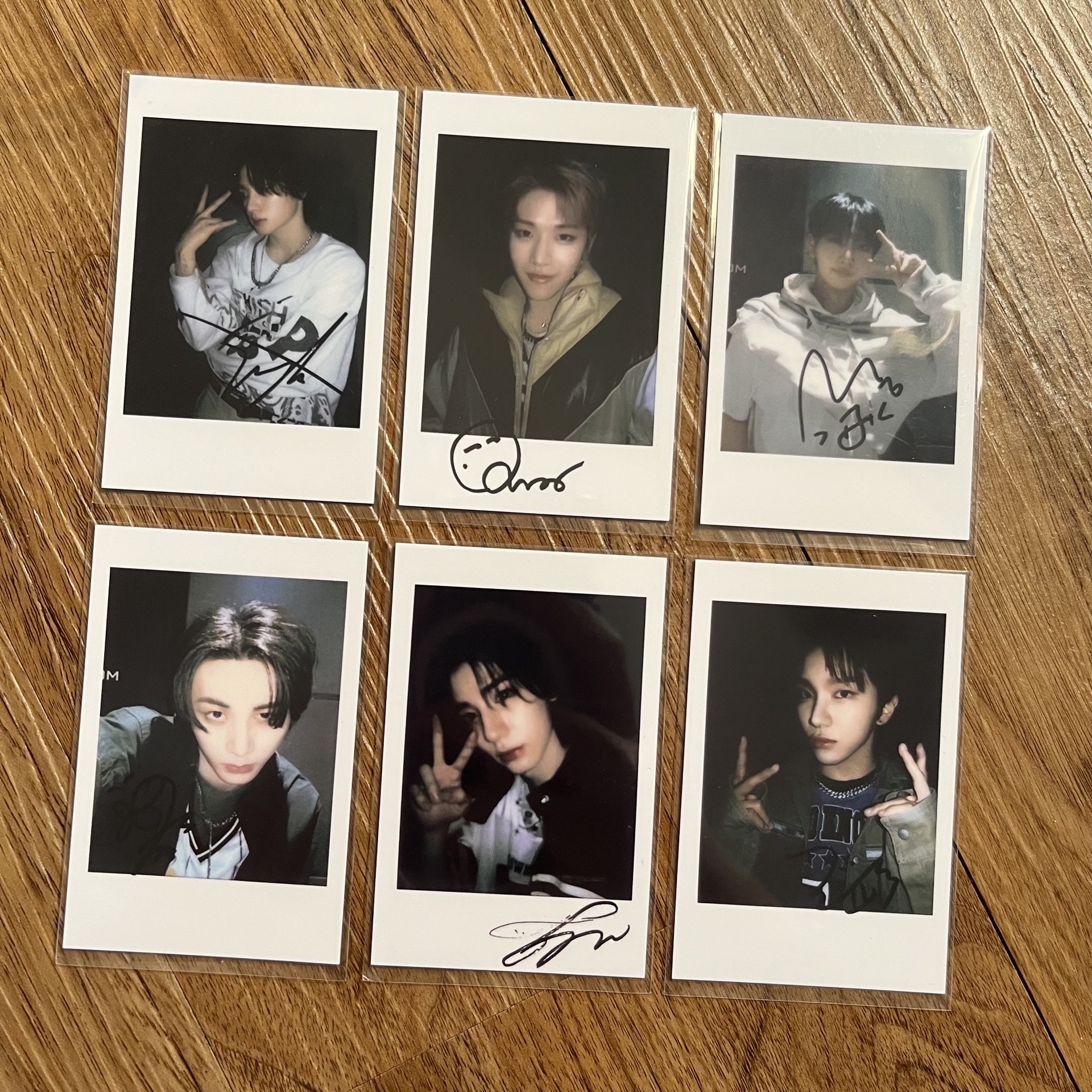 HOW yzy 北京線下復刻拍立得（套出）