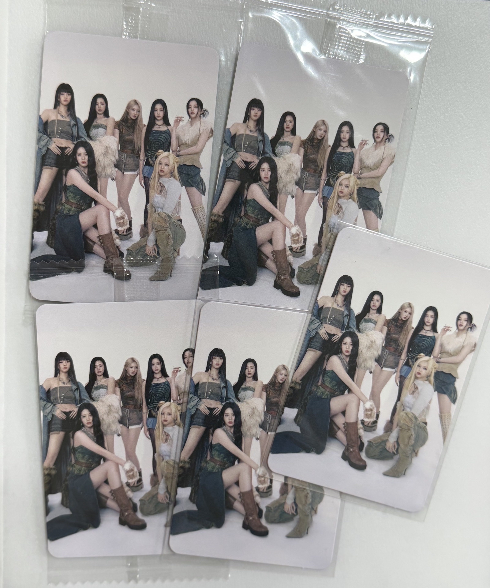 現貨 寶怪 迷一出道專 特典團卡