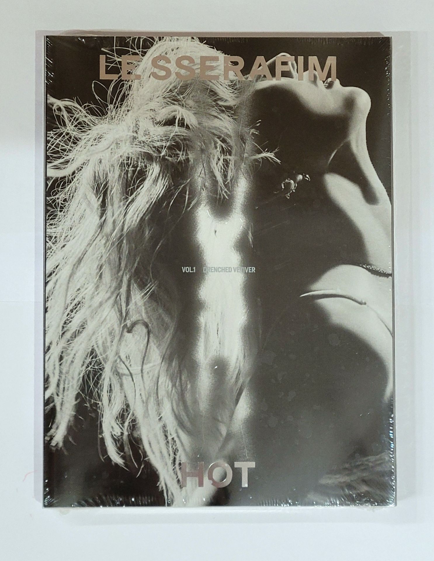 LE SSERAFIM 迷五 HOT 未拆專 Vol.1