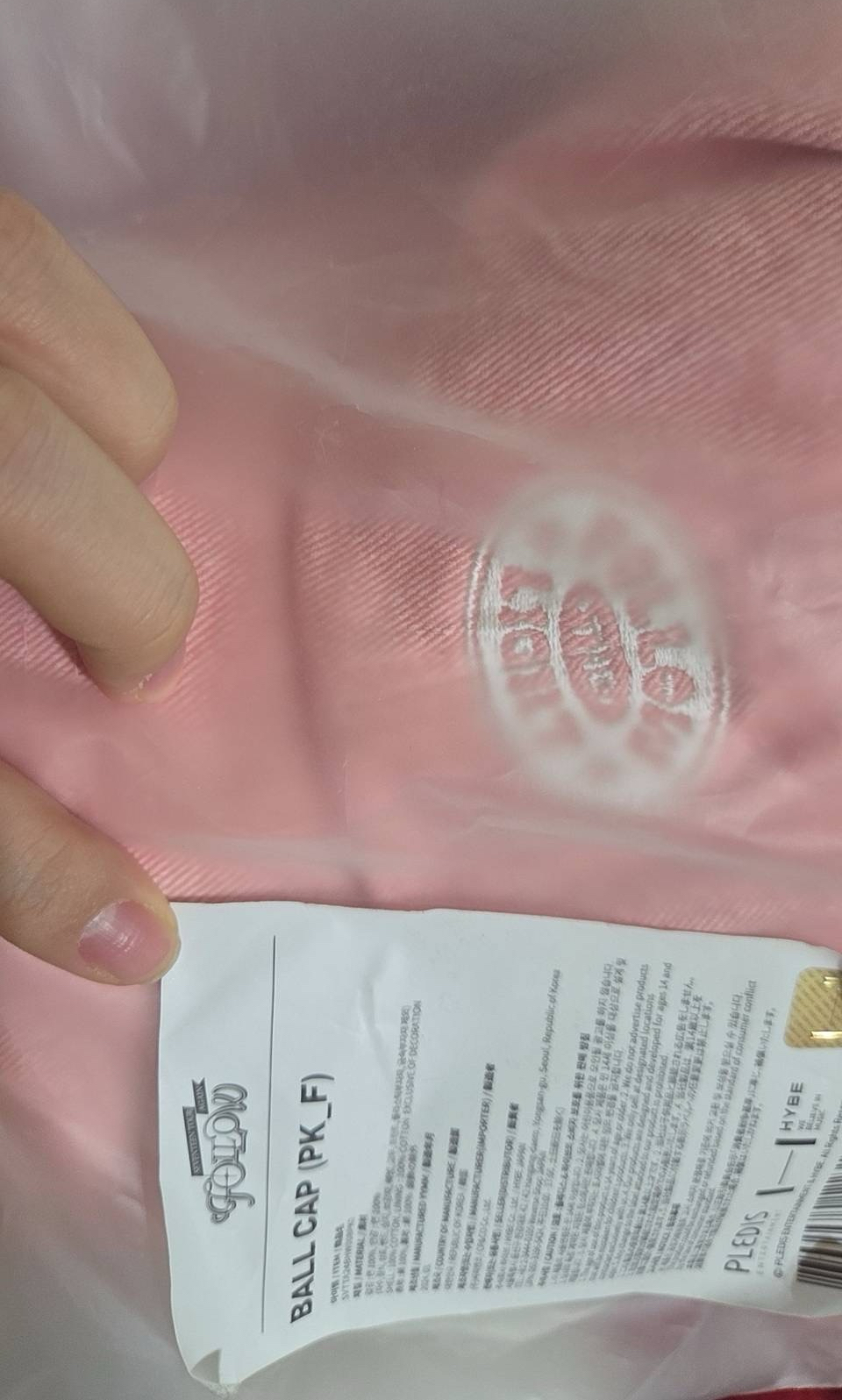 Follow Again 棒球帽 - 全新未拆 〔外袋標籤部分脫落〕*可小議價