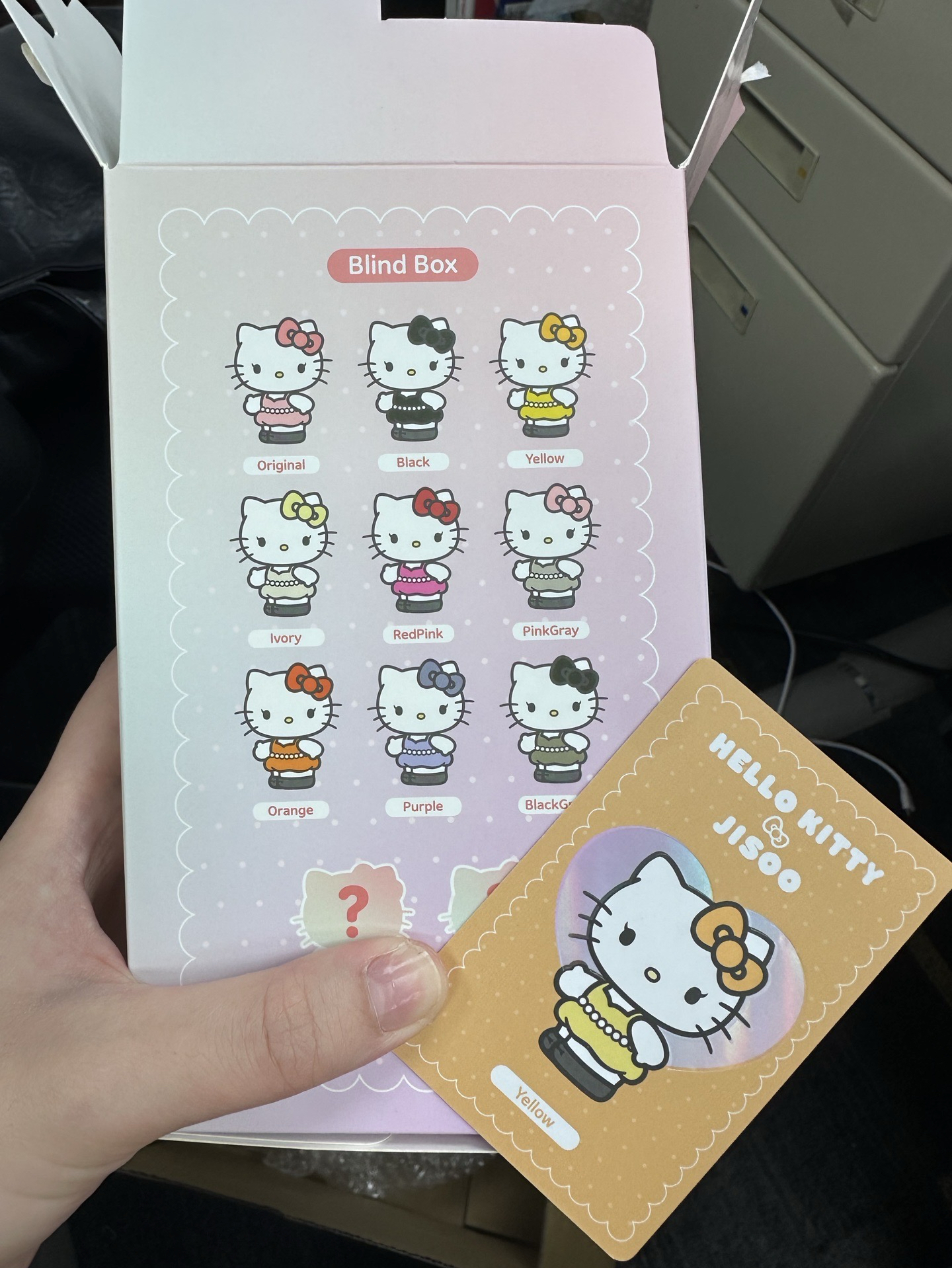 JISOO X KITTY 黃色未拆袋