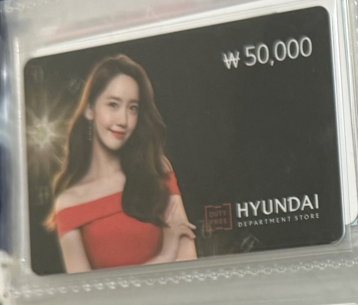 Yoona現代百貨 代言小卡