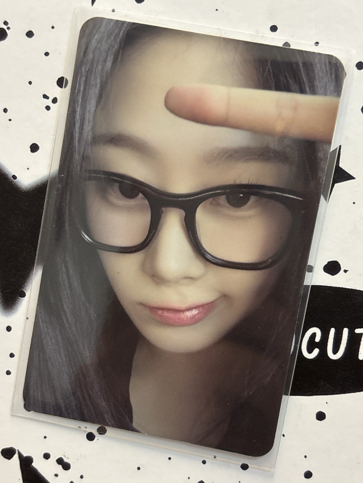 少數戴眼鏡的吉