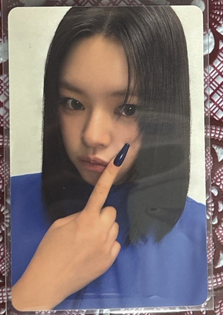 正規四 專輯卡 Polaroid ver. 藍版