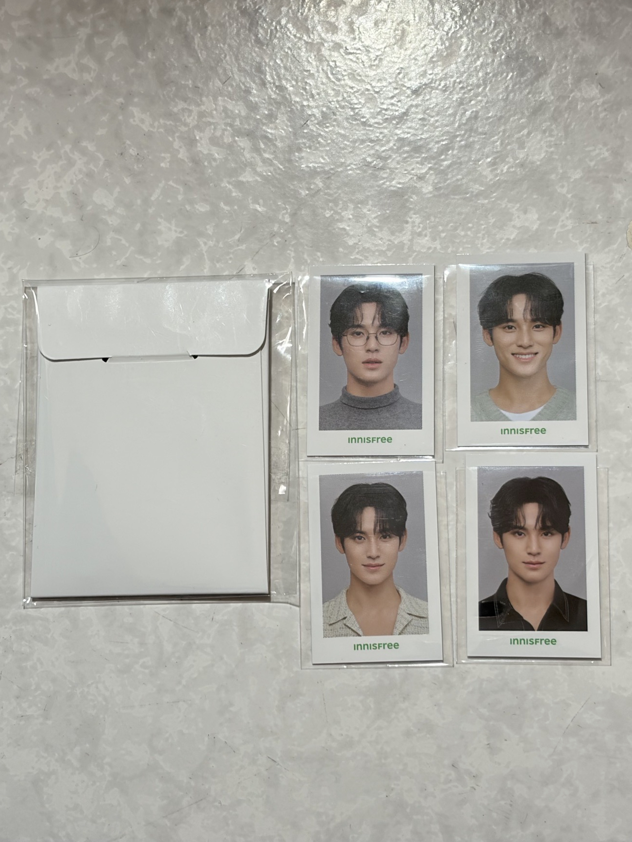 奎 innisfree 證件照