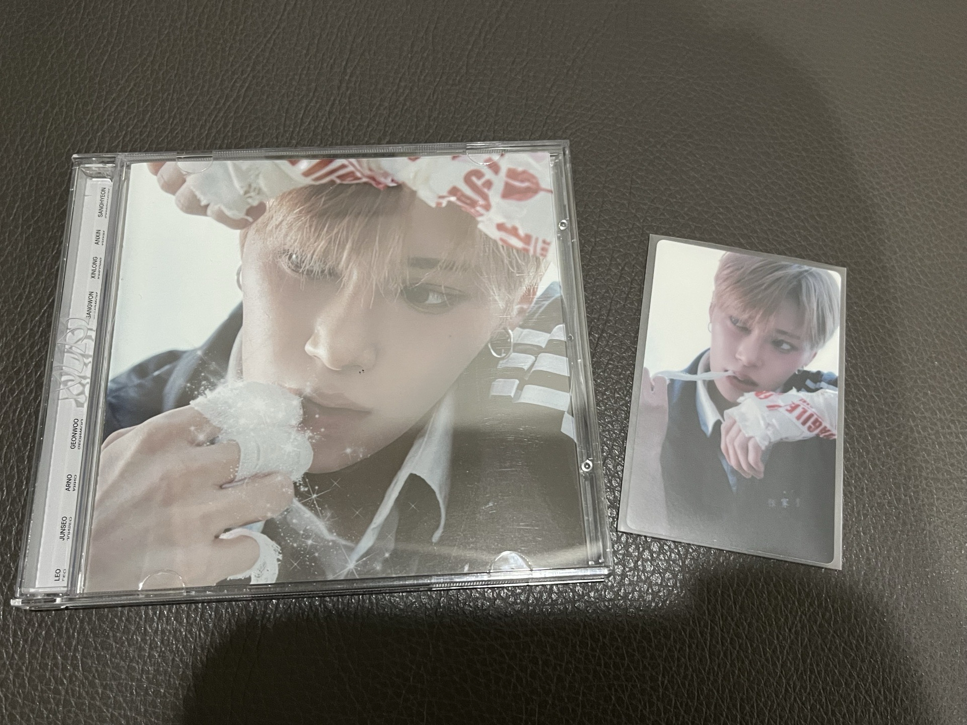 ALD1 張家豪單封空專+卡貼