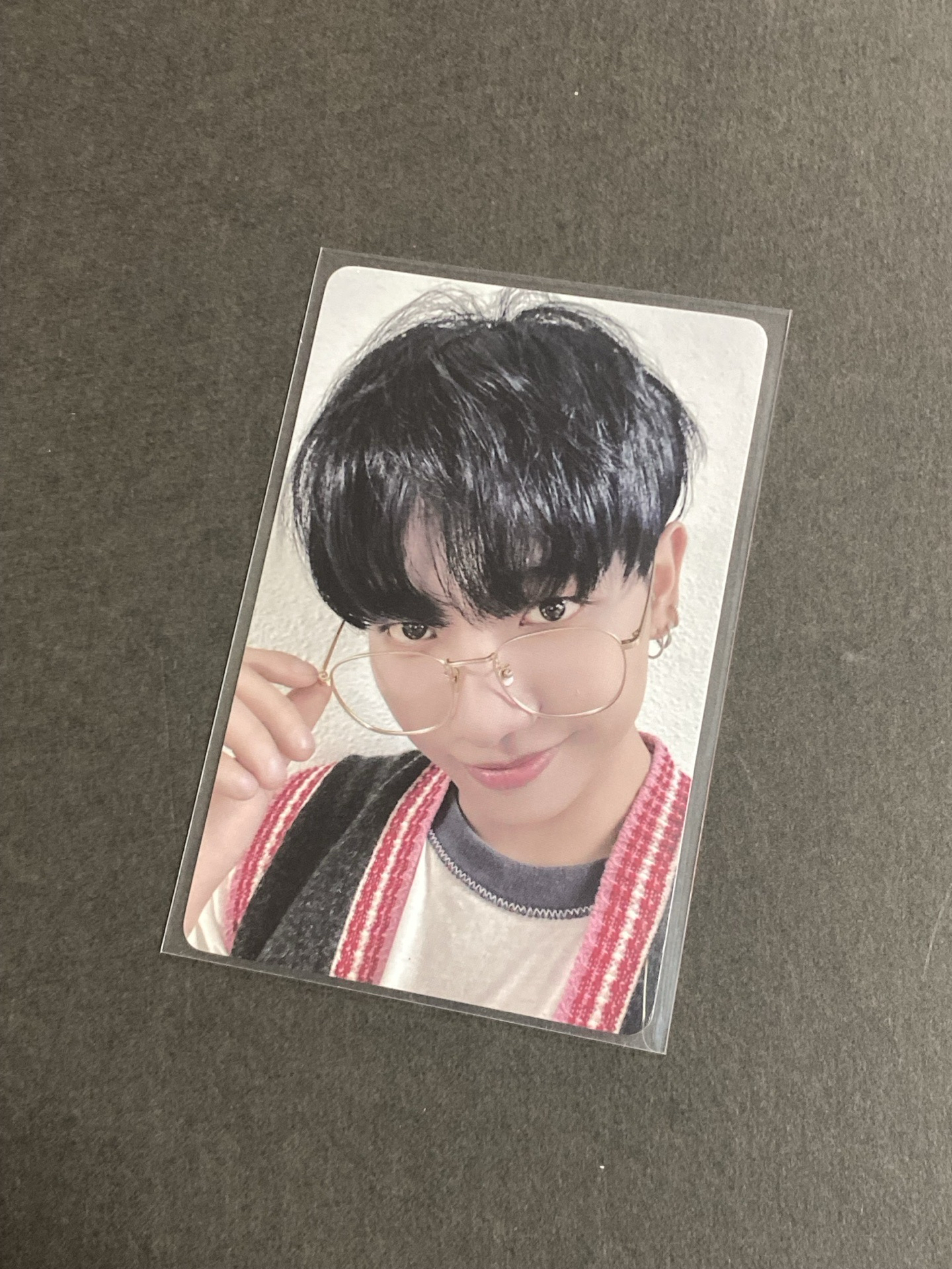  yzy 上海 1.0 簽售卡 中背（需多帶$180）