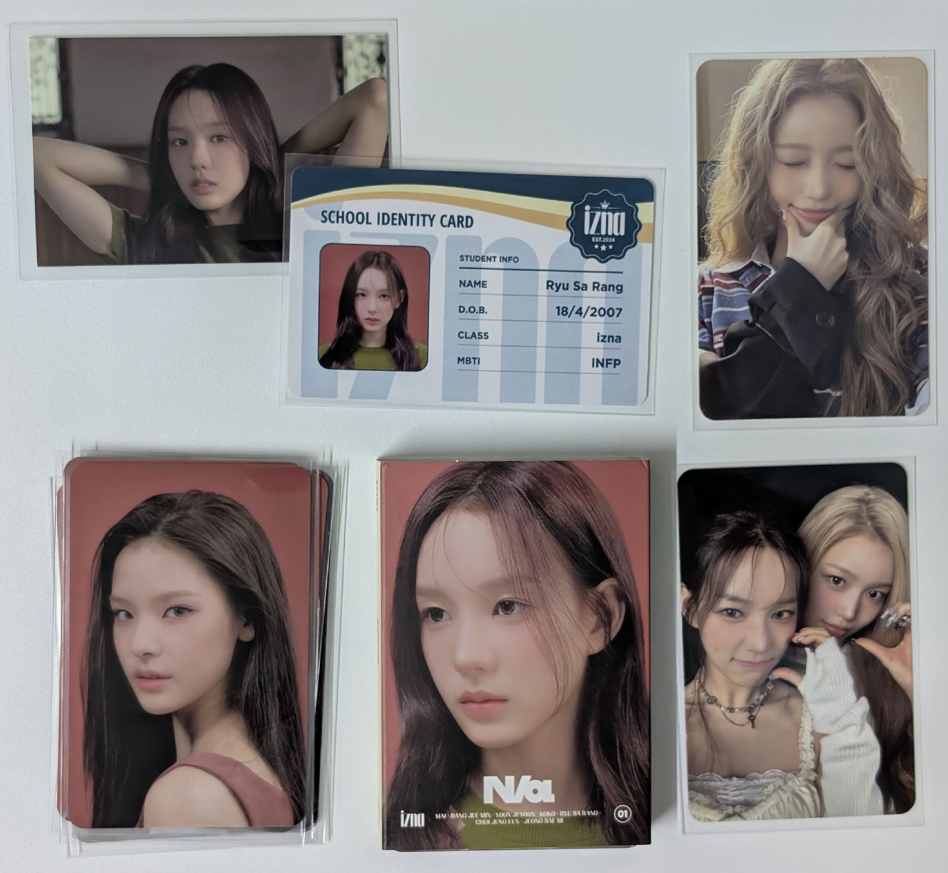 izna 出道專 愛單封已拆電子專全專+雙人專卡