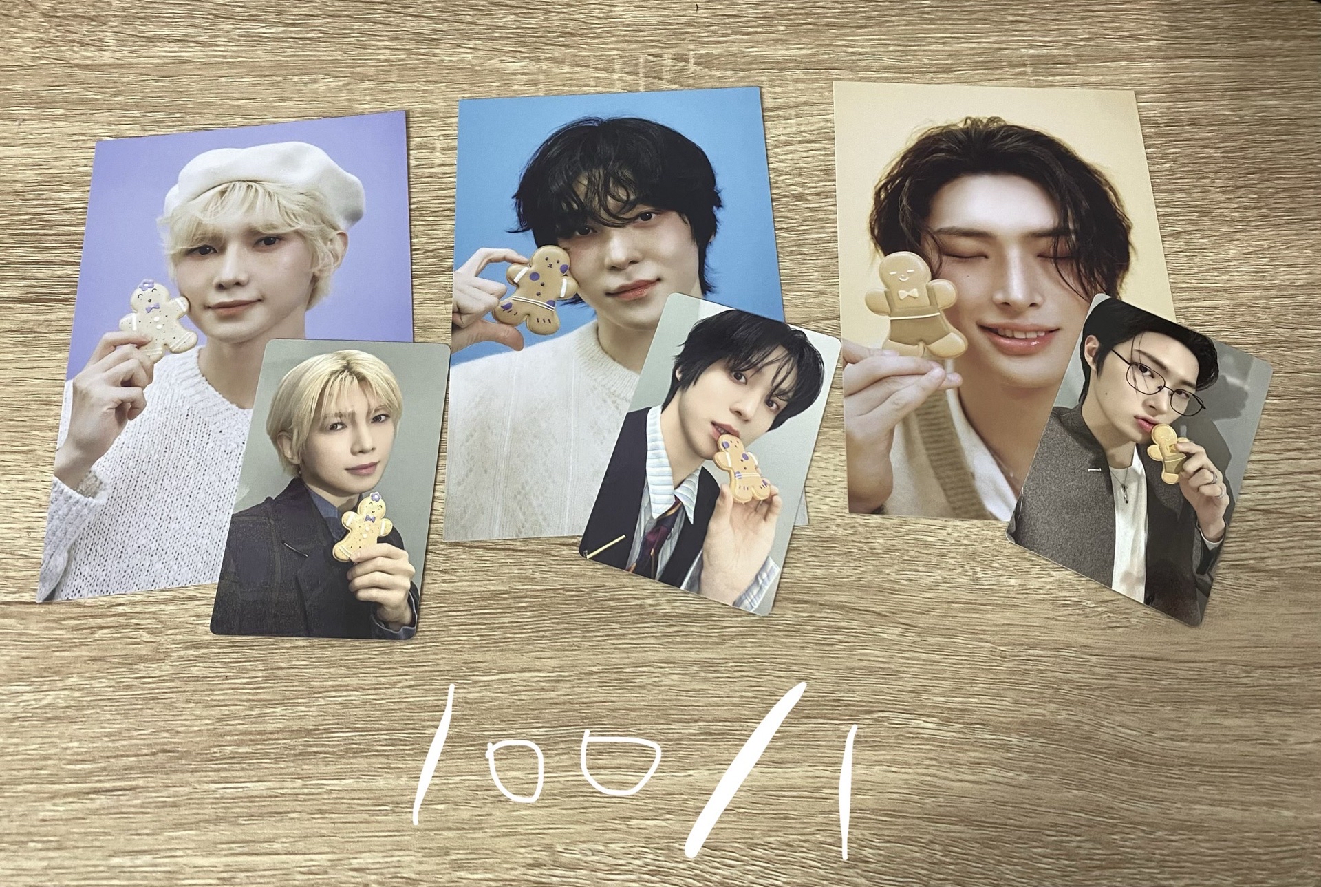 年曆（除了星中個人set皆有附個人貼紙）