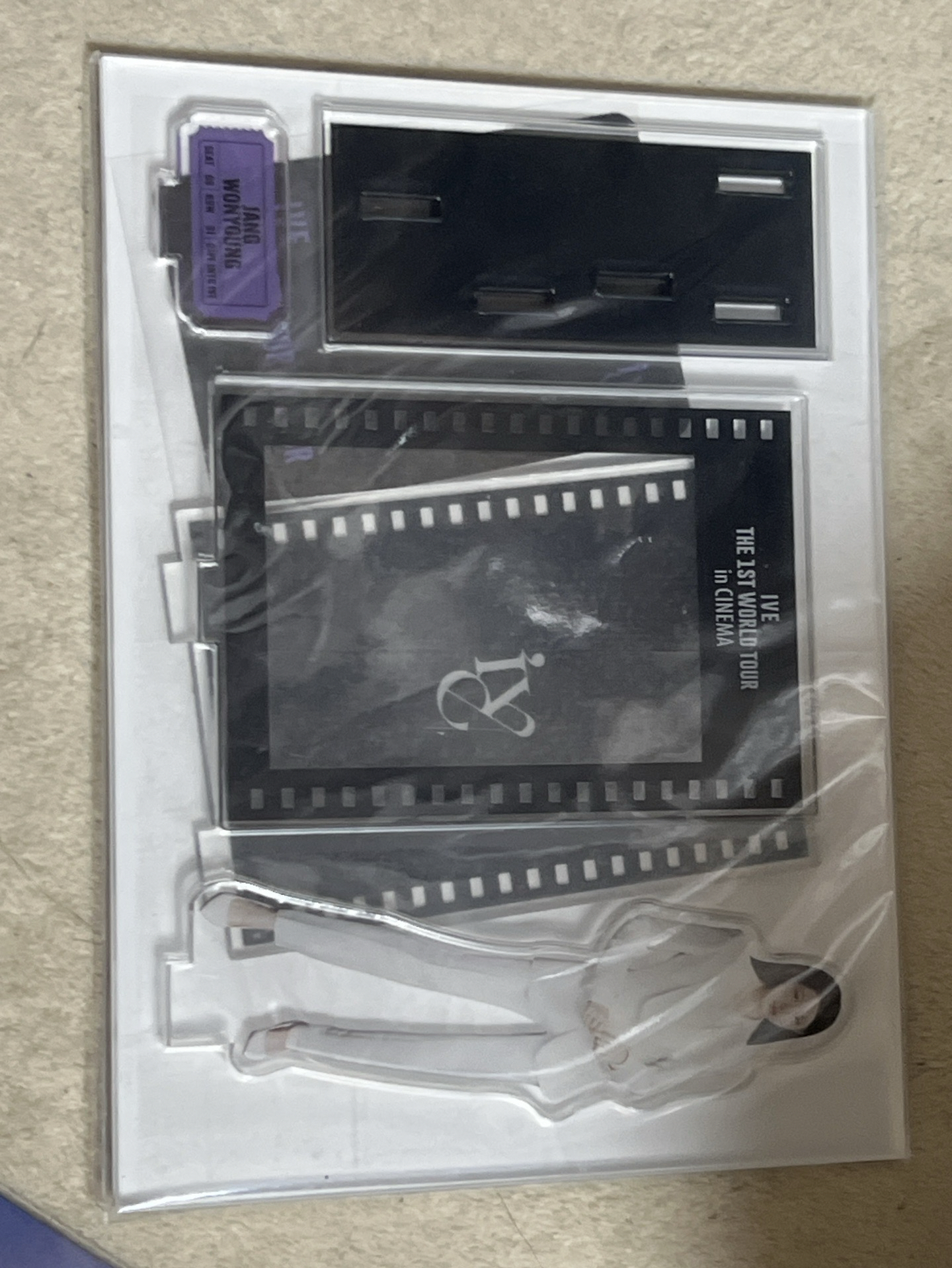 IVE 官方周邊 /演唱會/FM等等