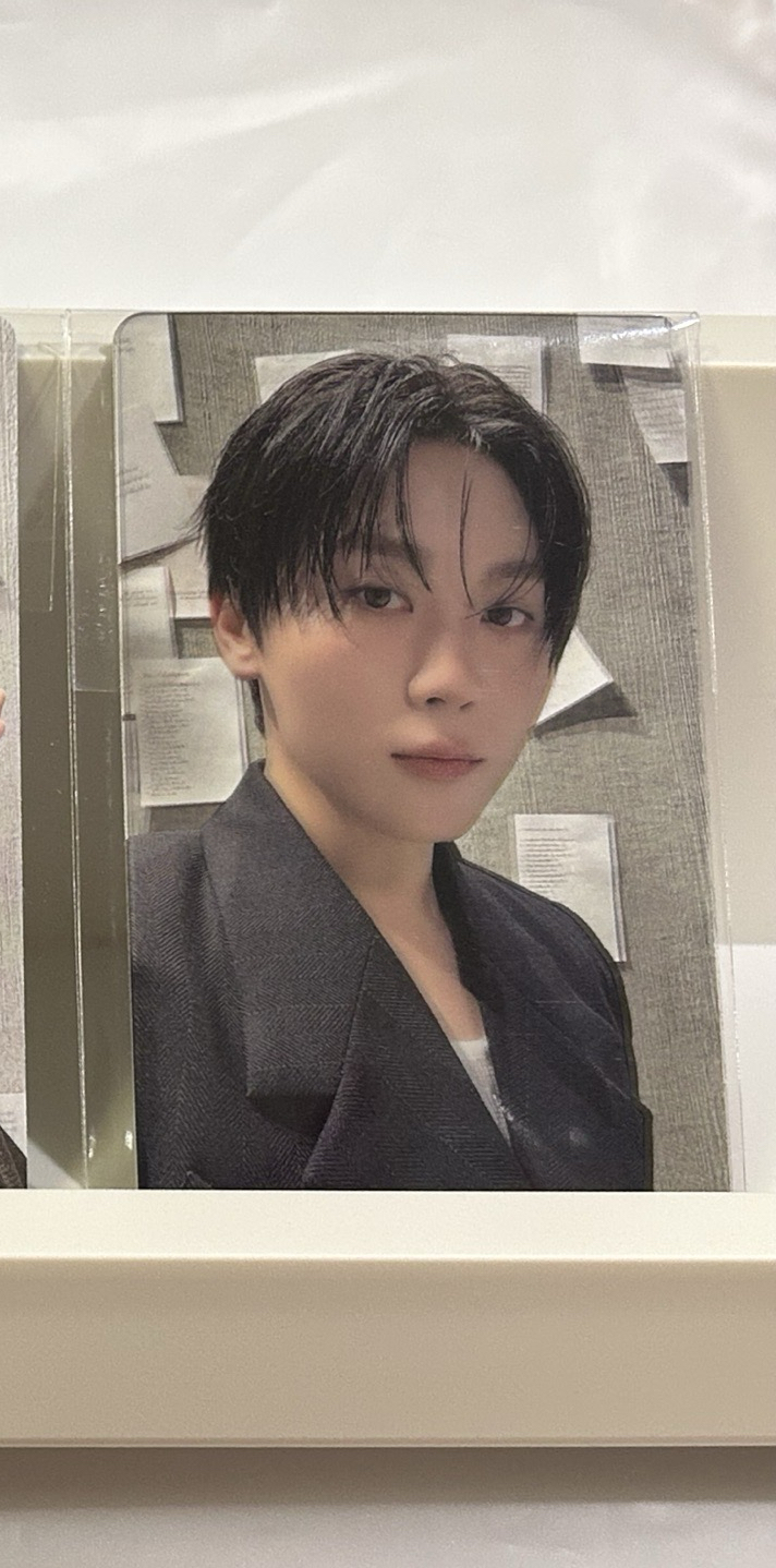 WVS一般版特典（小卡+透卡）