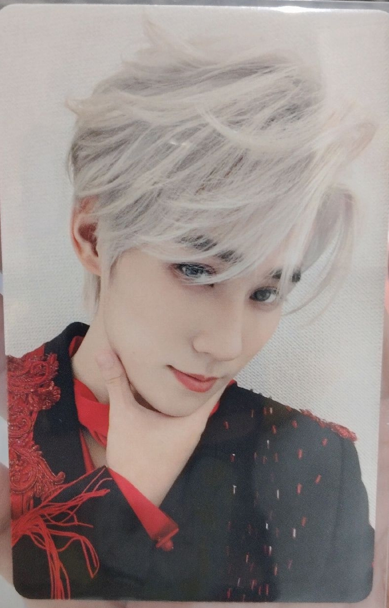 樓非樓 張真源團款單人卡