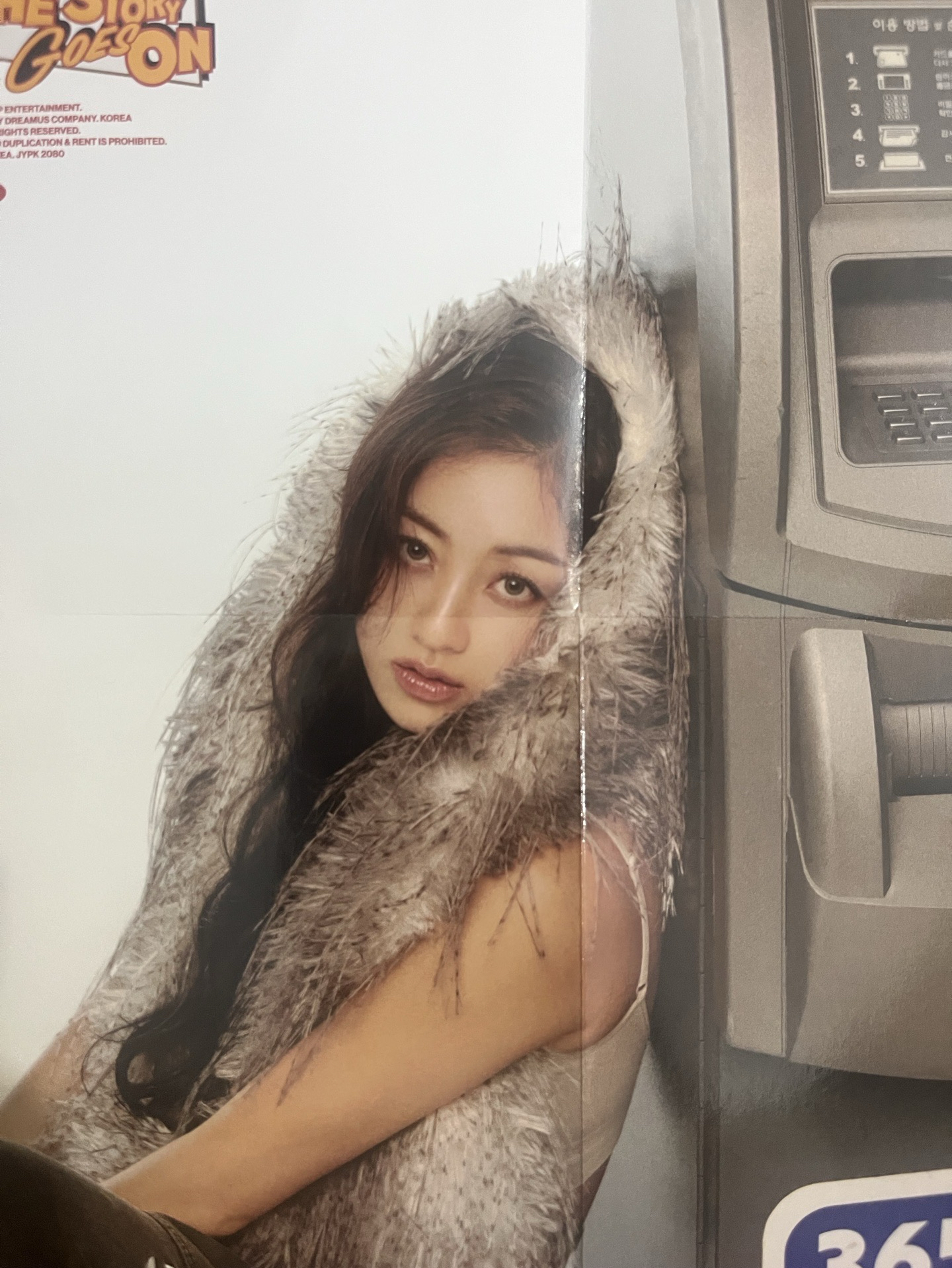 The Story Goes On專輯卡