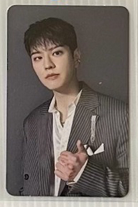 玟 Hop 合 美通特典 Target 默認廠損 西裝