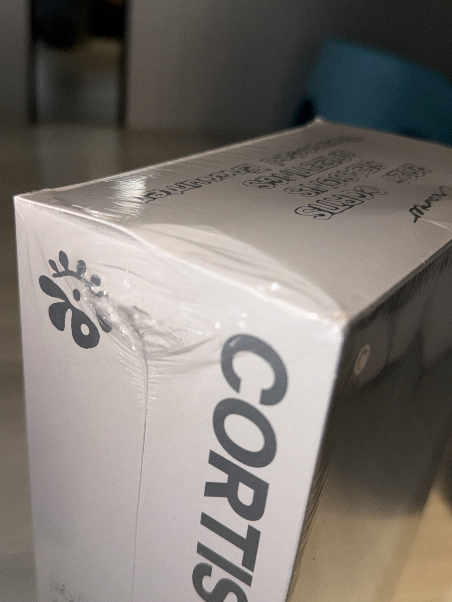 2026 Cortis 年曆 (盒子輕微壓痕）