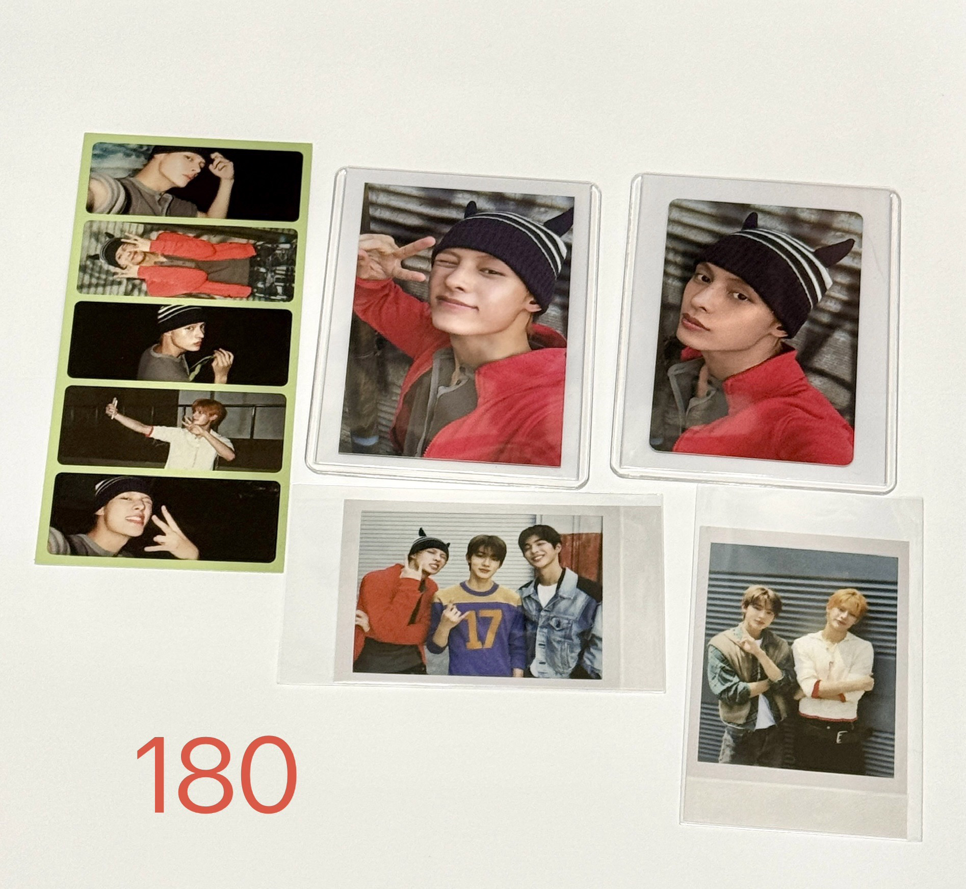 凡卡送團體拍立得兩張