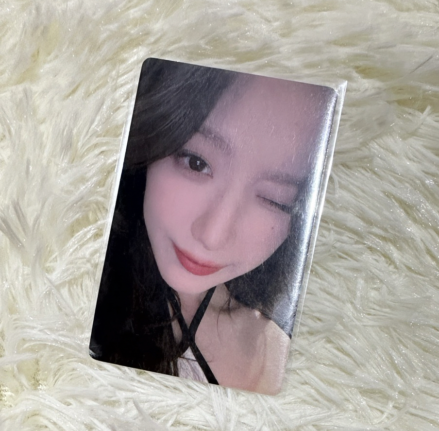 I-DLE 超稀有🔥迷六 舒華yzy4.0中簽卡