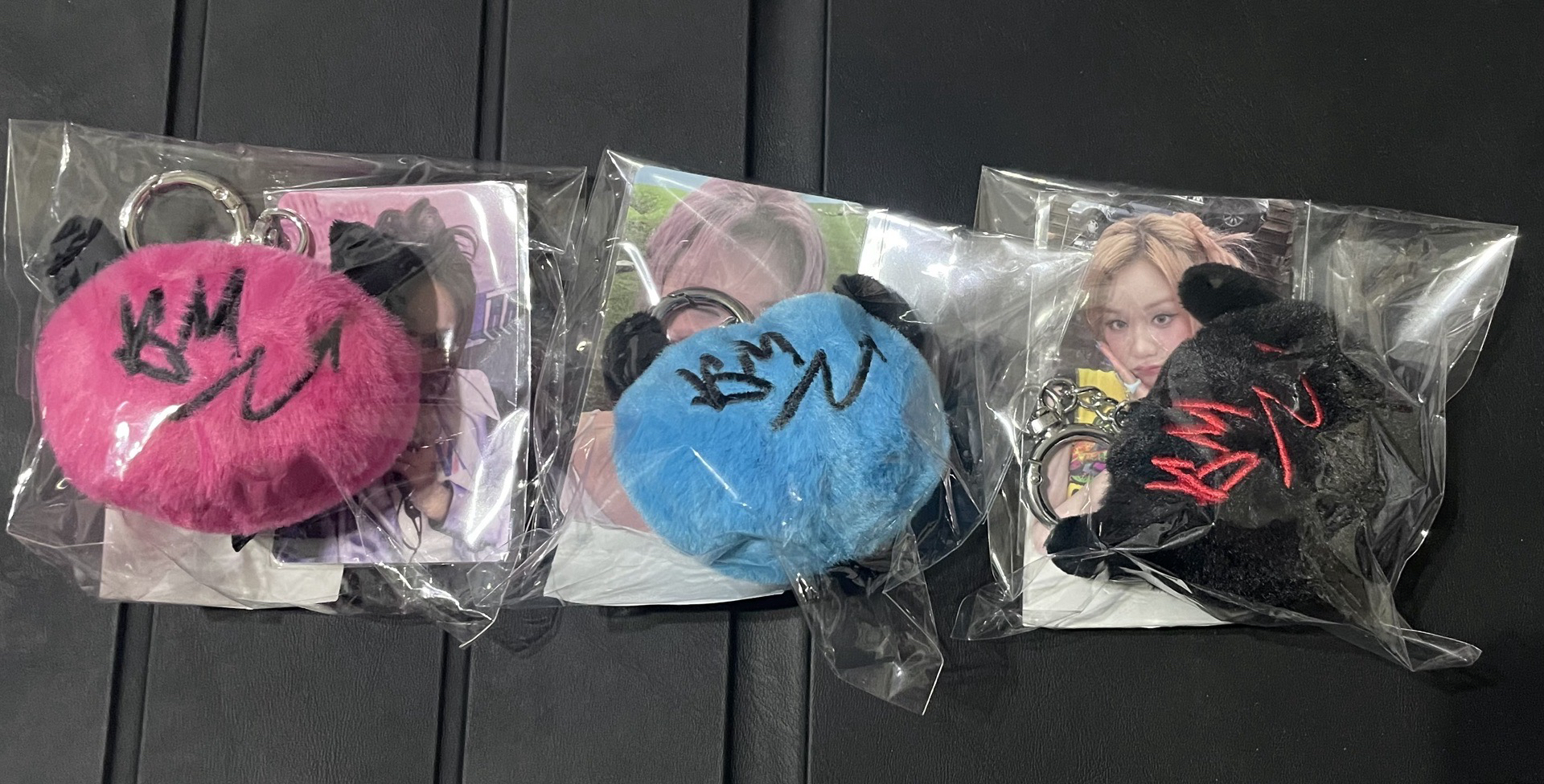 周邊整套 毛絨球吊飾 藍➕黑➕粉球 PHARITA  塔